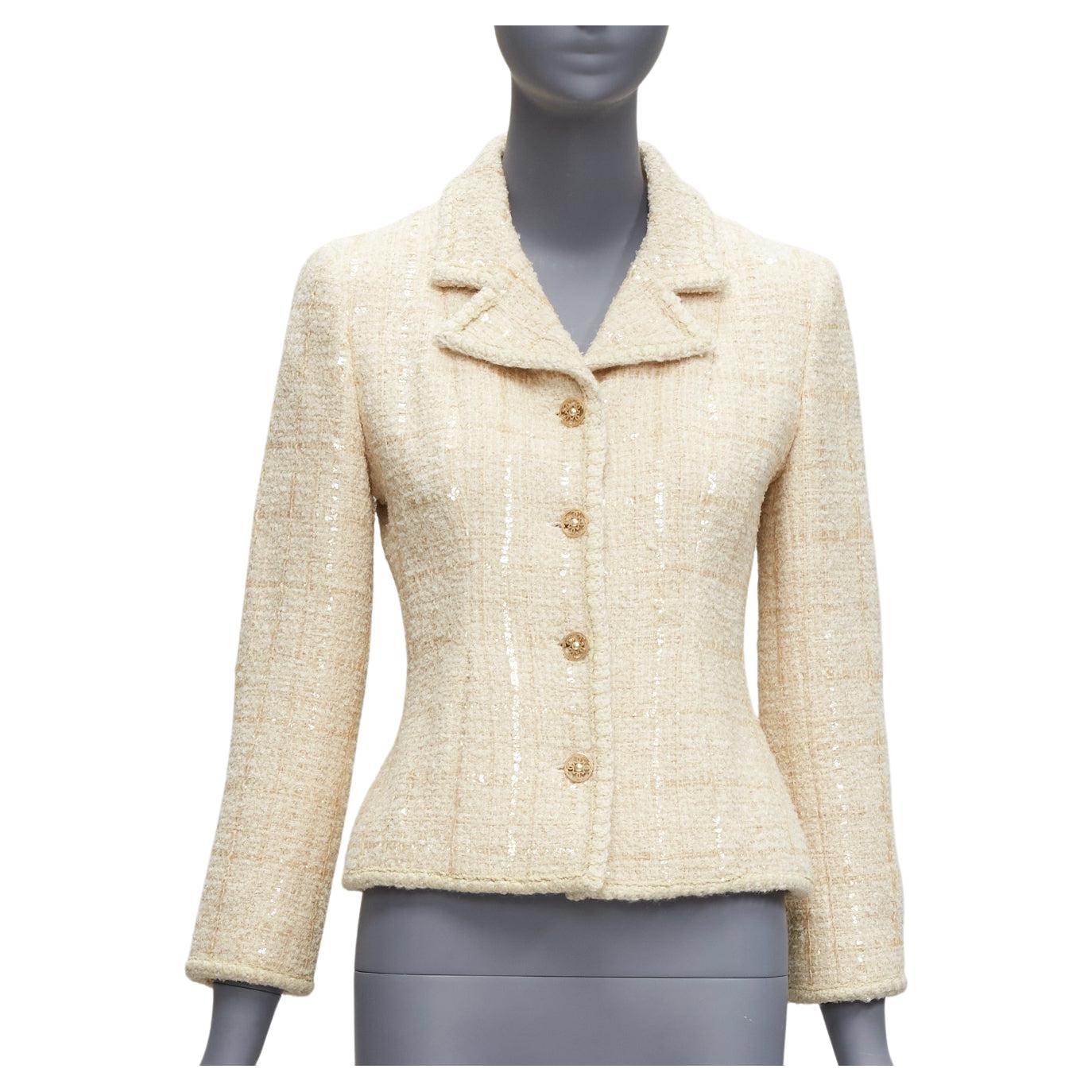 CHANEL 01A Vintage cream sequins wool tweed gold CC logo button jacket FR38 M