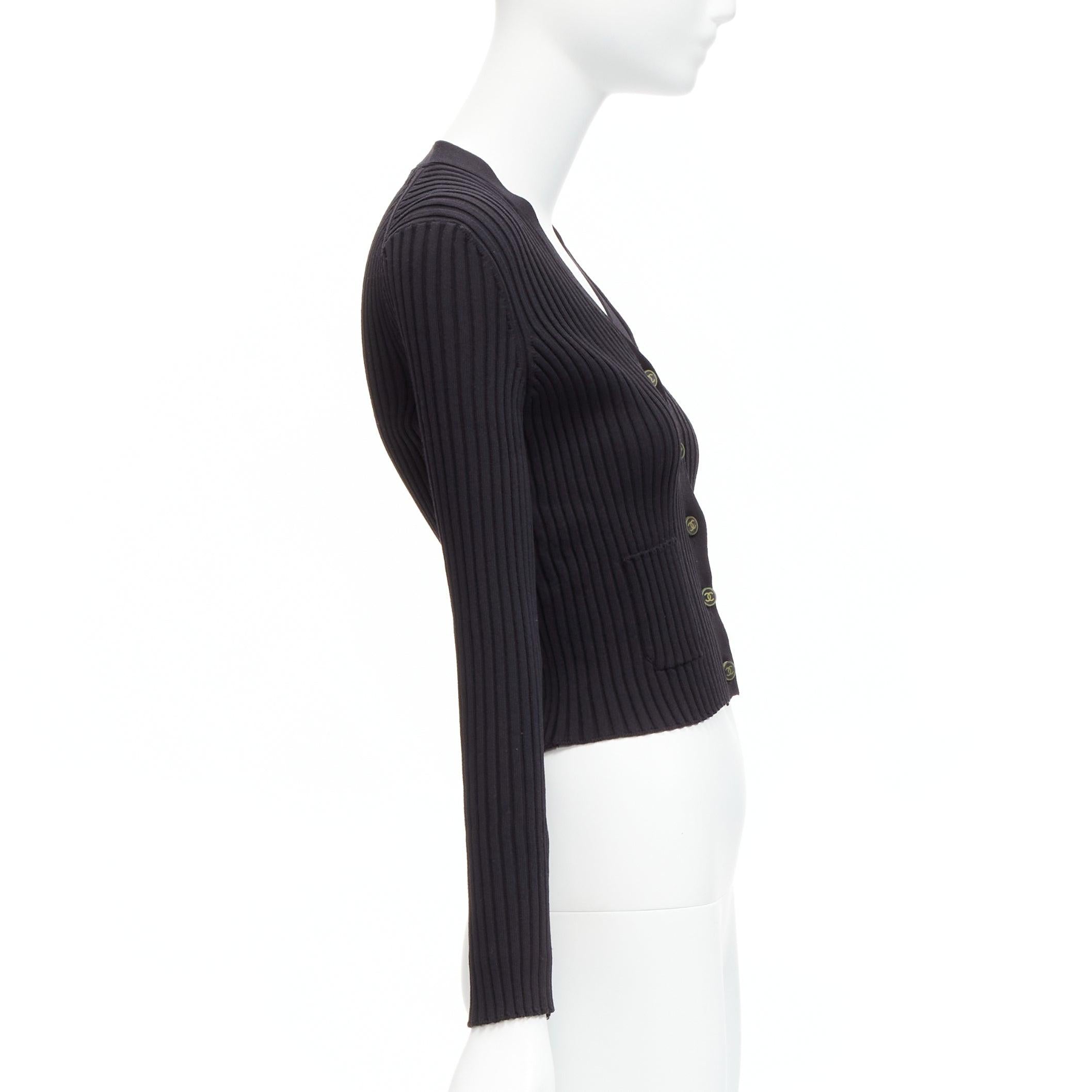 Women's CHANEL 01A Vintage gold CC logo button ribbed cropped cardigan FR42 L For Sale