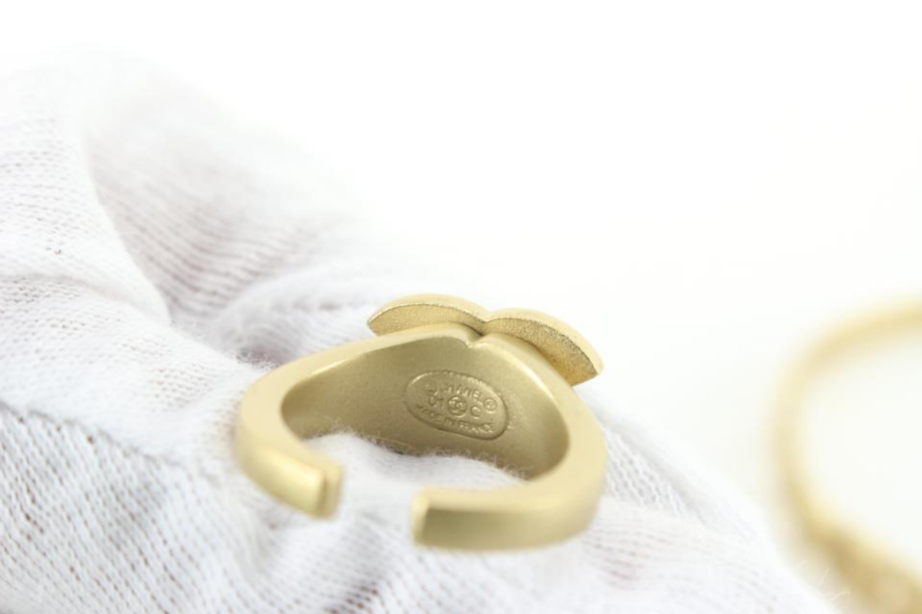 White Chanel 01C CC Ring Attached Bracelet 26ck810s