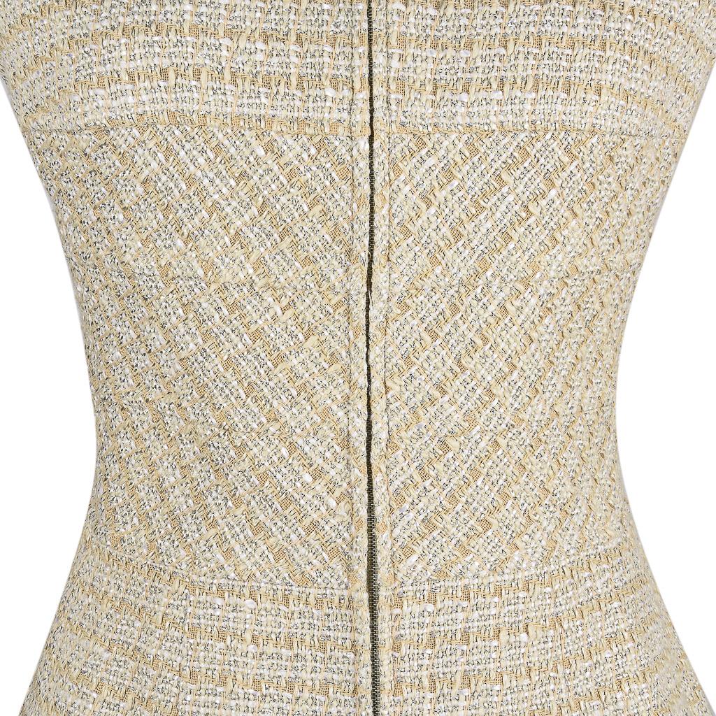 Chanel 01P  Vest / Top Nude Fantasy Tweed Silver Metallic Accent 42 In Excellent Condition In Miami, FL