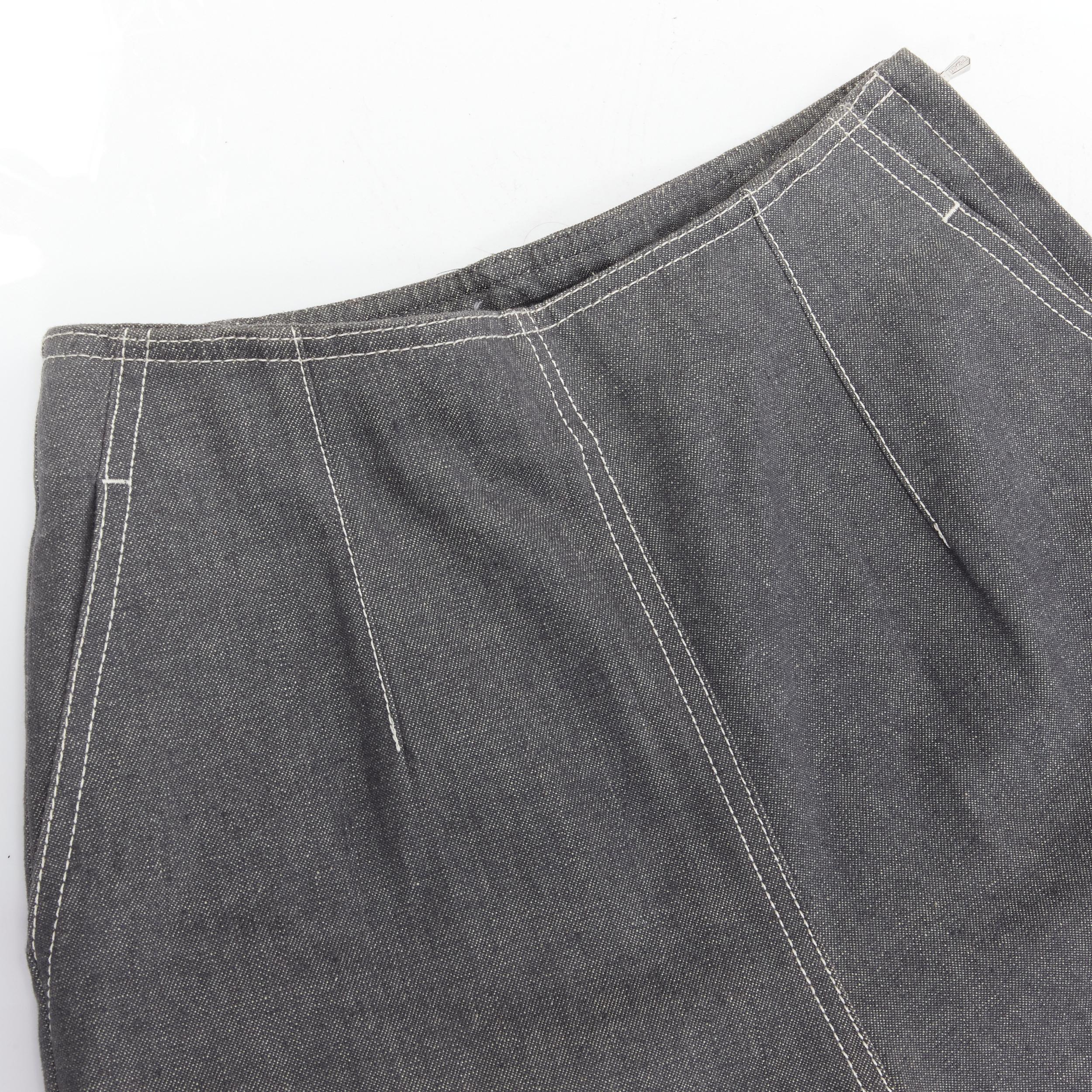 CHANEL 01P Vintage Runway CC rhinestone logo topstitch flared cargo pants FR36 S In Excellent Condition For Sale In Hong Kong, NT