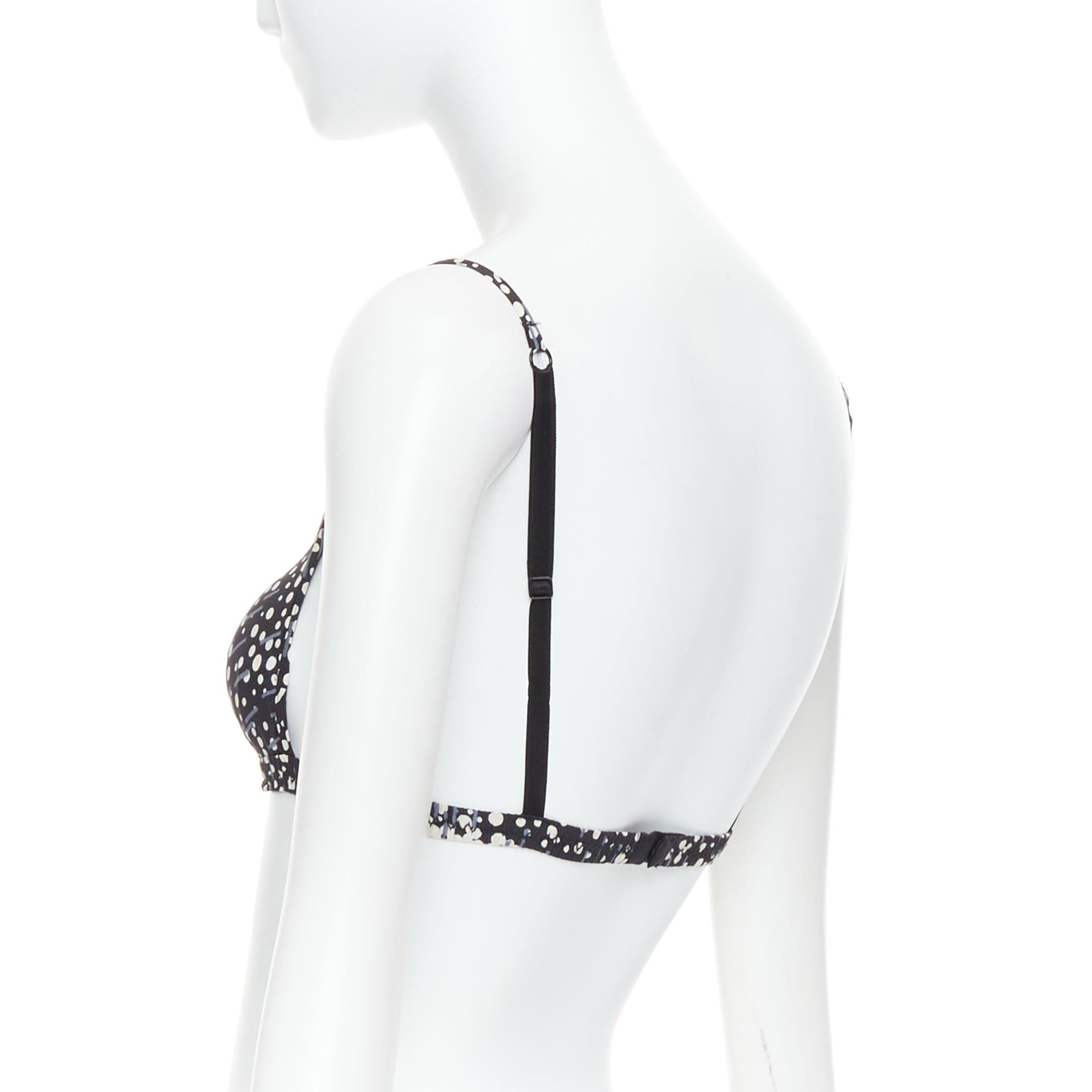 CHANEL 02A schwarz-grauer, mit Perlen verzierter, gepolsterter und gepolsterterBH mit CC-Logo im Angebot 1