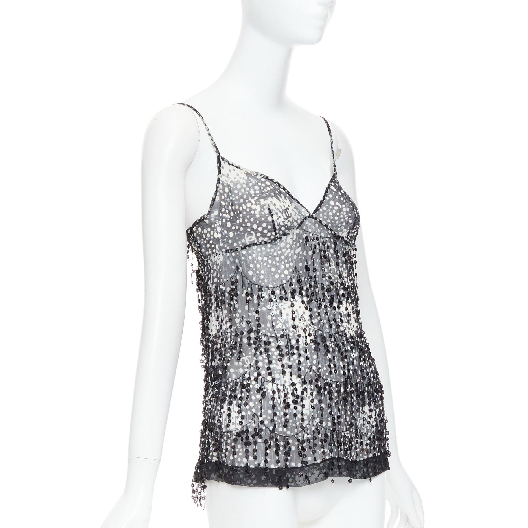 Noir CHANEL 02A camisole à franges et appliques à sequins noirs et gris FR38 M en vente