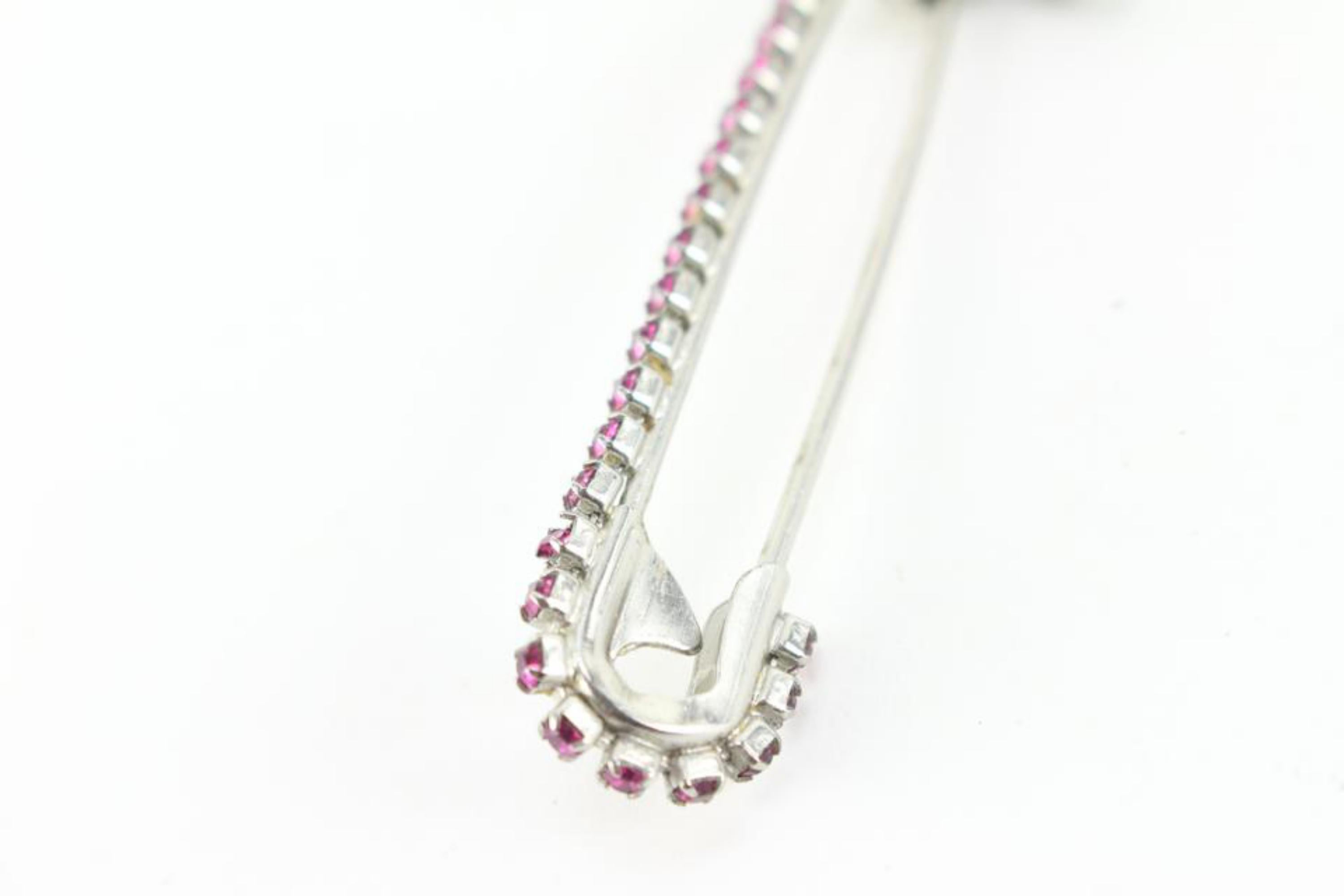 Chanel 02P Silver x Fuchsia Safety Pin Brooch 71ck84s For Sale 1