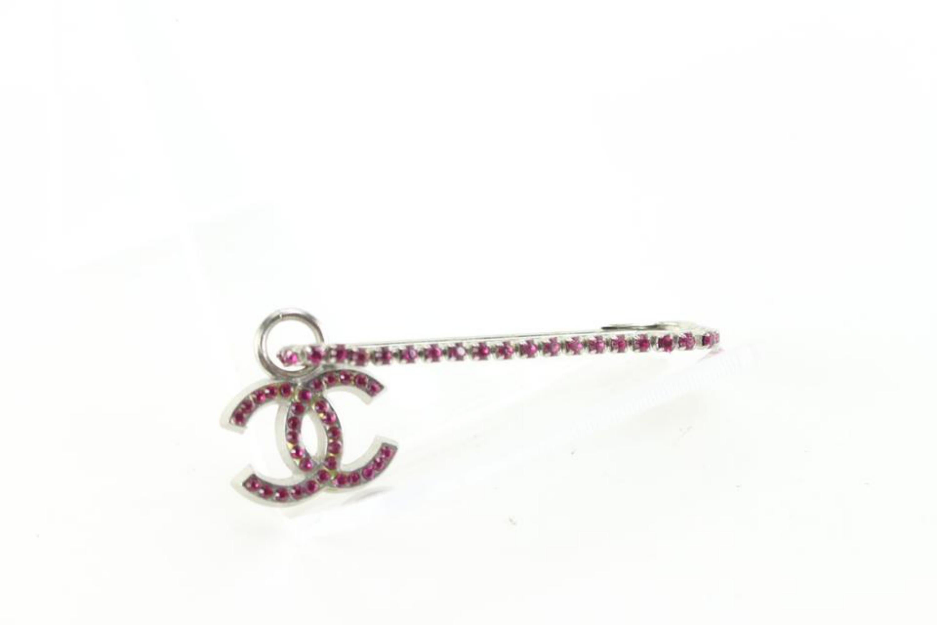 Chanel 02P Silver x Fuchsia Safety Pin Brooch 71ck84s For Sale 4