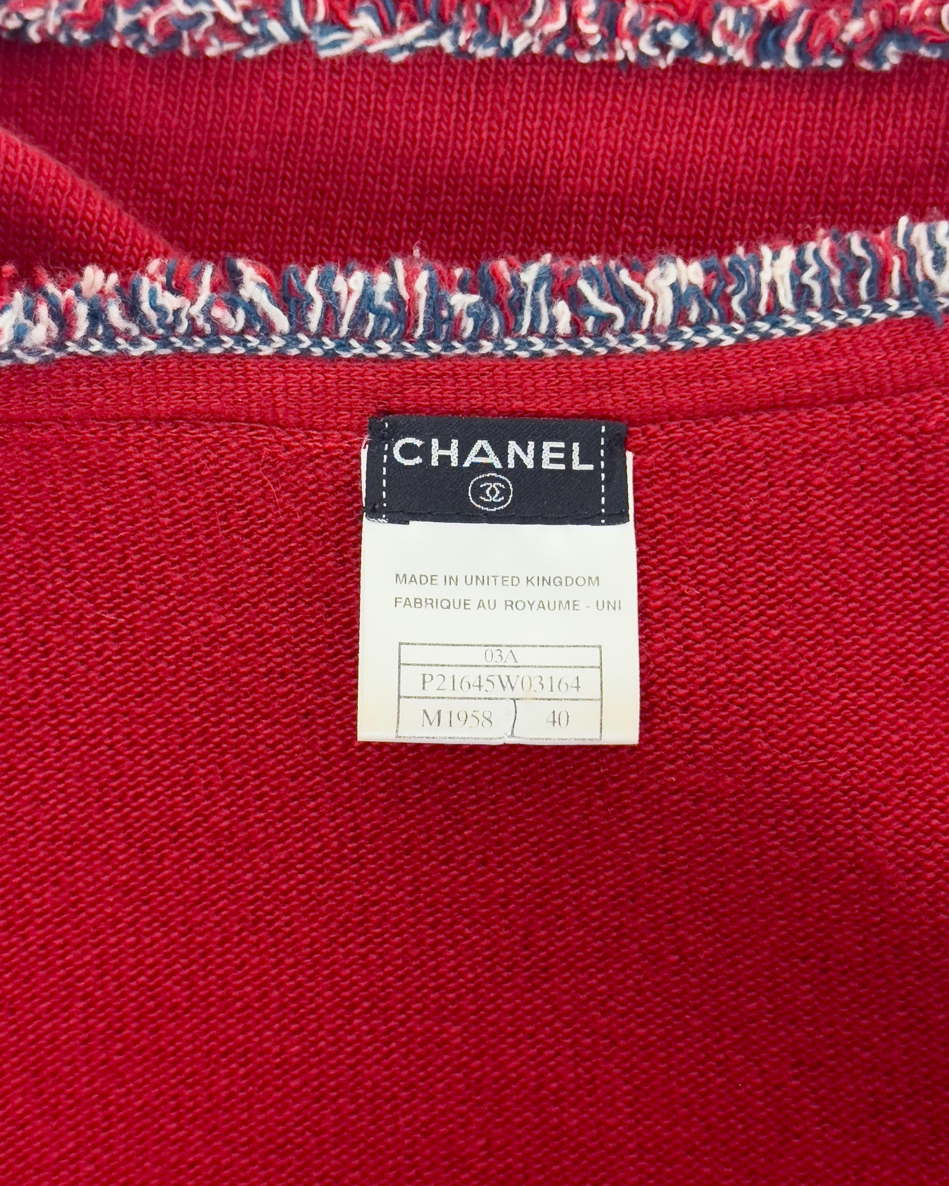 Chanel 03A Herbst 2003 Roter Kaschmir-Zwillings-Pullover-Set im Angebot 2