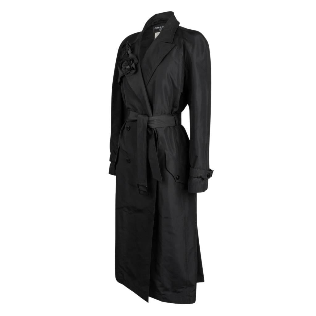 Women's Chanel 03C Trench Coat Silk Two Camellia Pins 42 / 8 