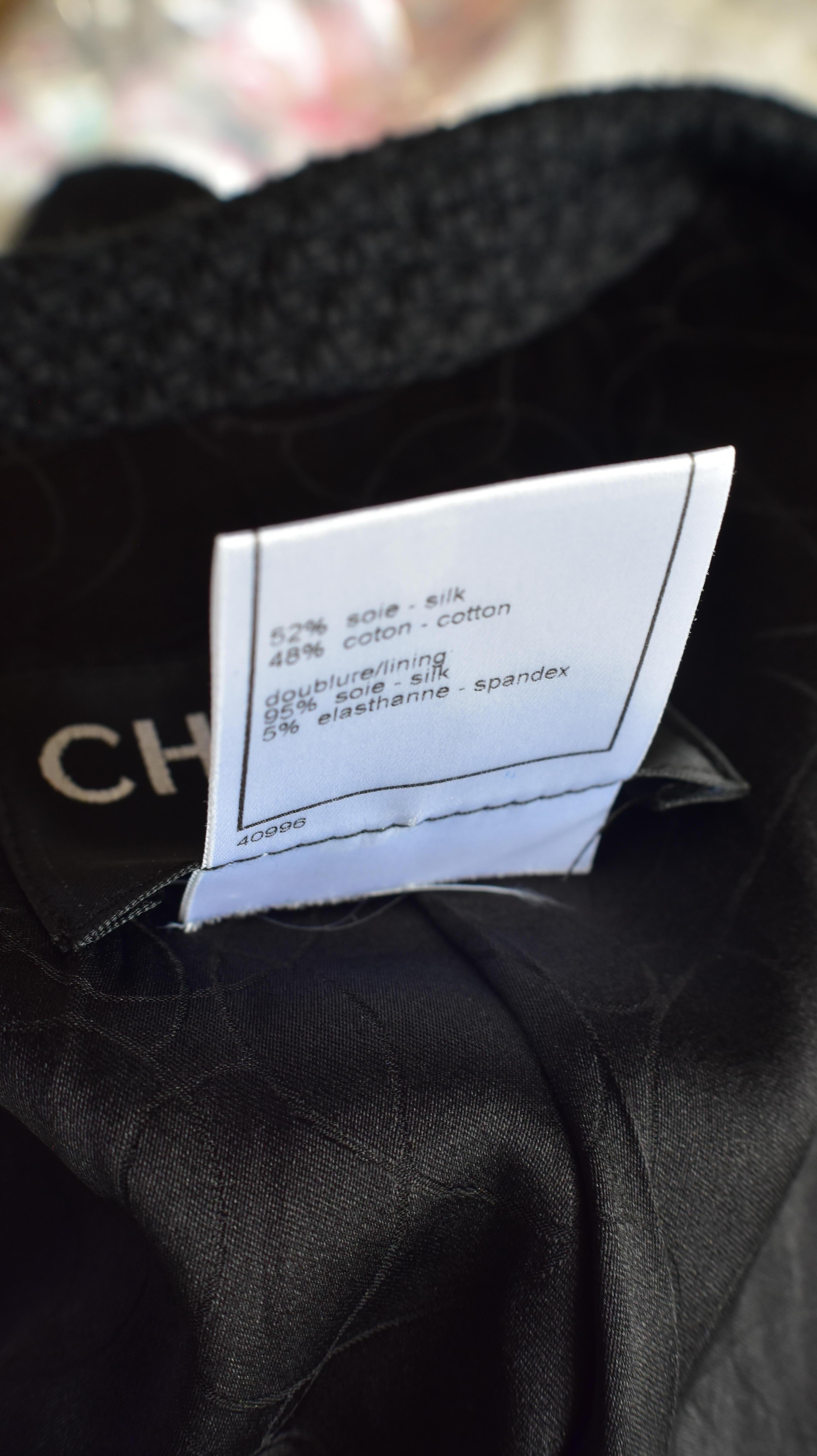 Chanel 03P Frühjahr 2003 Perlenbesetzte Laufstegjacke 38 im Angebot 1