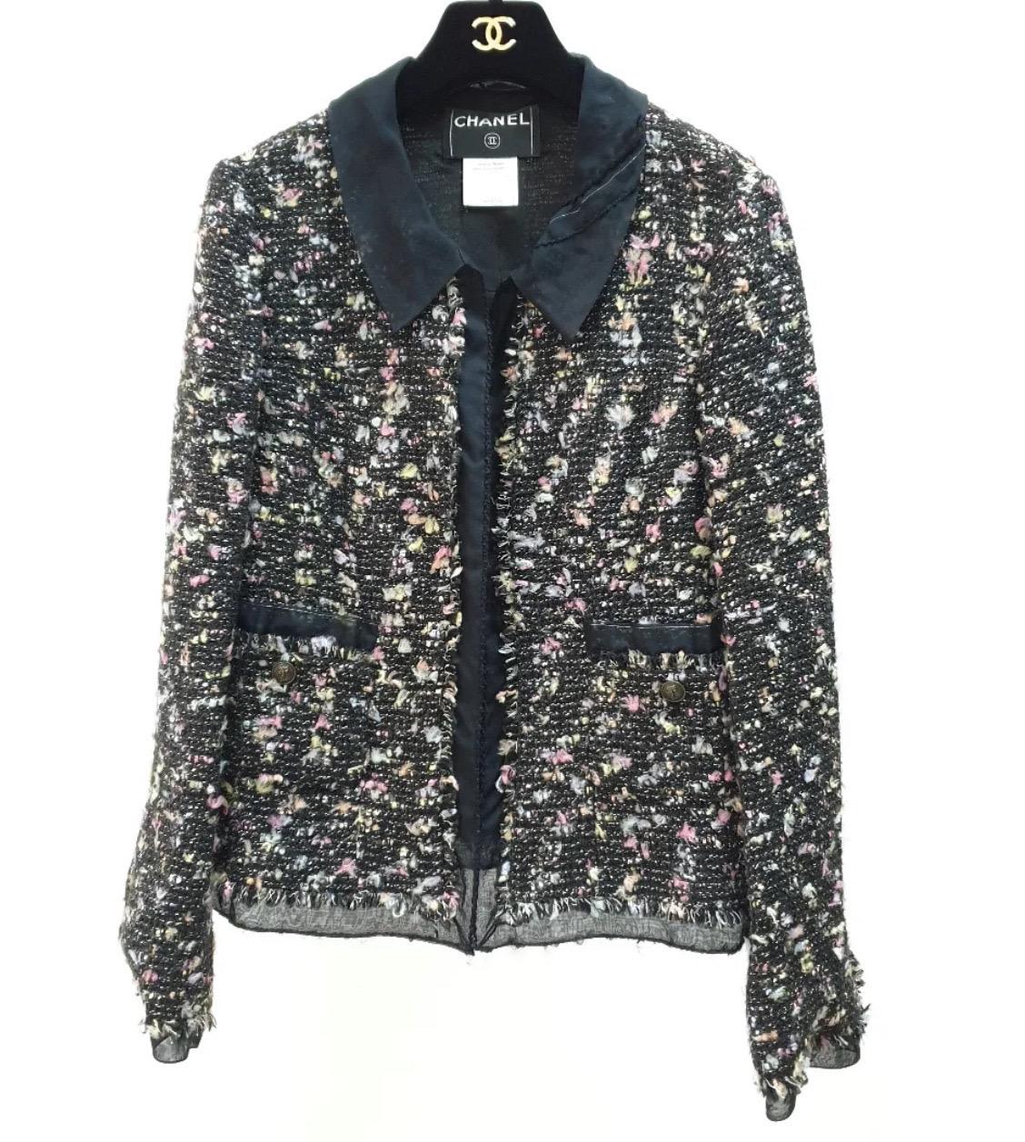 Chanel 04A abito giacca in tweed con nastro in chiffon Sz.44 In condizioni ottime in vendita a Krakow, PL