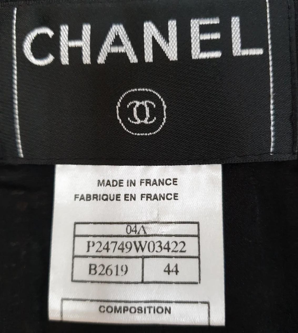 Chanel 04A abito giacca in tweed con nastro in chiffon Sz.44 in vendita 3