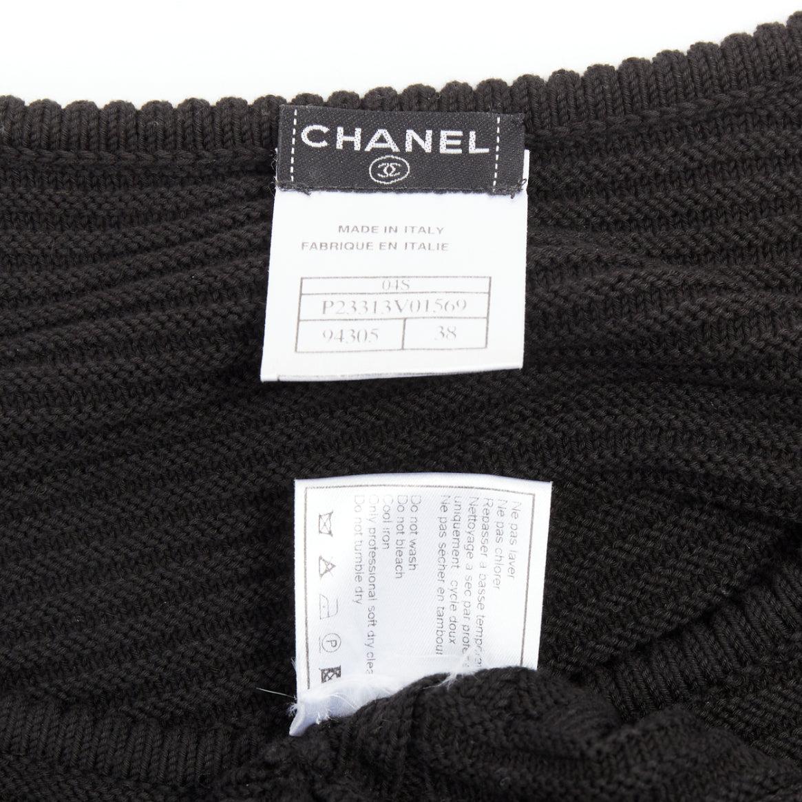 Chanel 04P abito al ginocchio in maglia di cotone nero con pointelle floreali e trasparenti FR38 M. in vendita 3