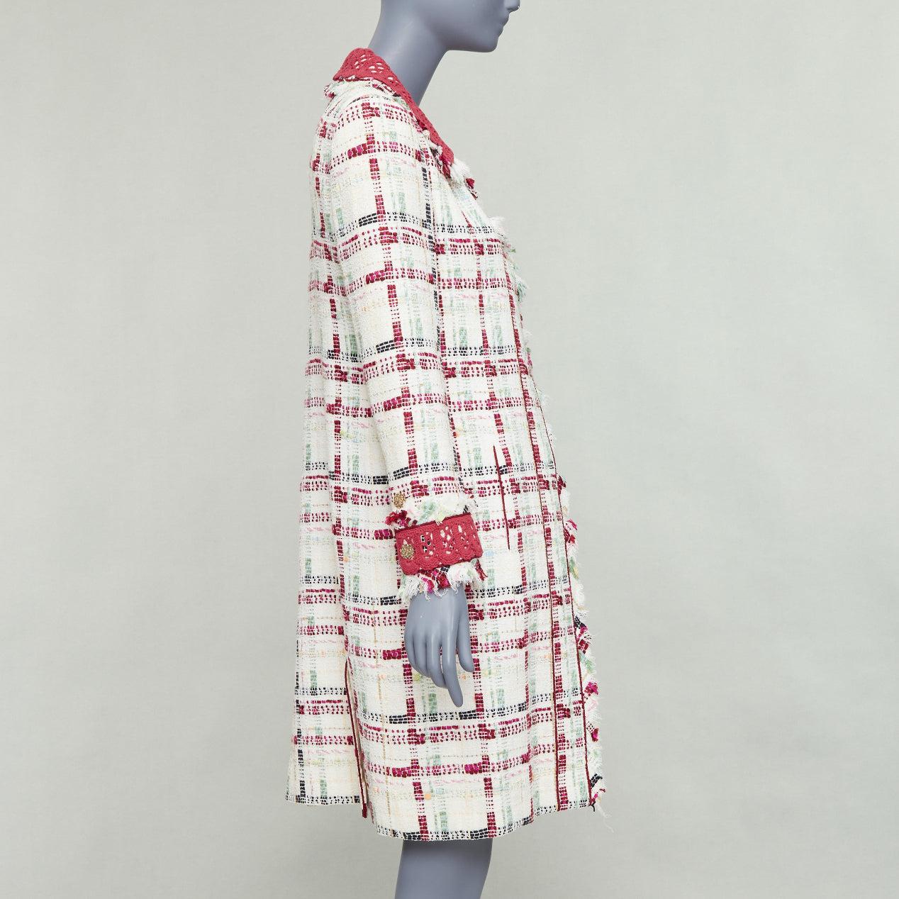 CHANEL 04P Runway beige red crochet CC check tweed long coat FR38 M In Excellent Condition In Hong Kong, NT