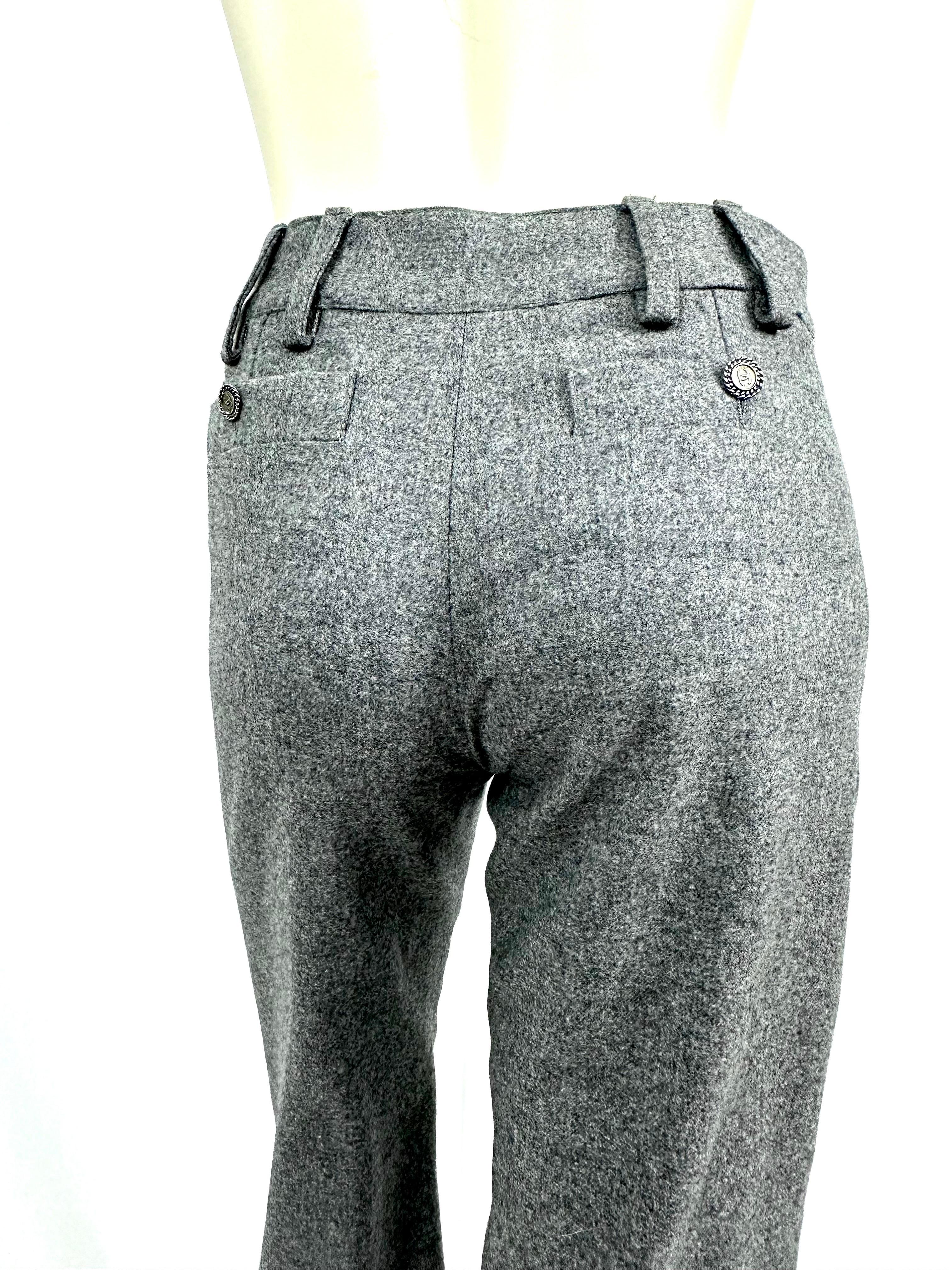 Chanel 05 A Pant grey wool size 38 For Sale 3