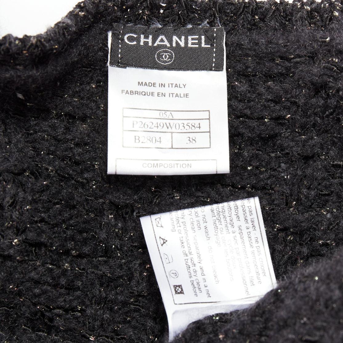 Chanel 05A giacca cardigan in tweed nero metallizzato argento logo CC FR38 M in vendita 4