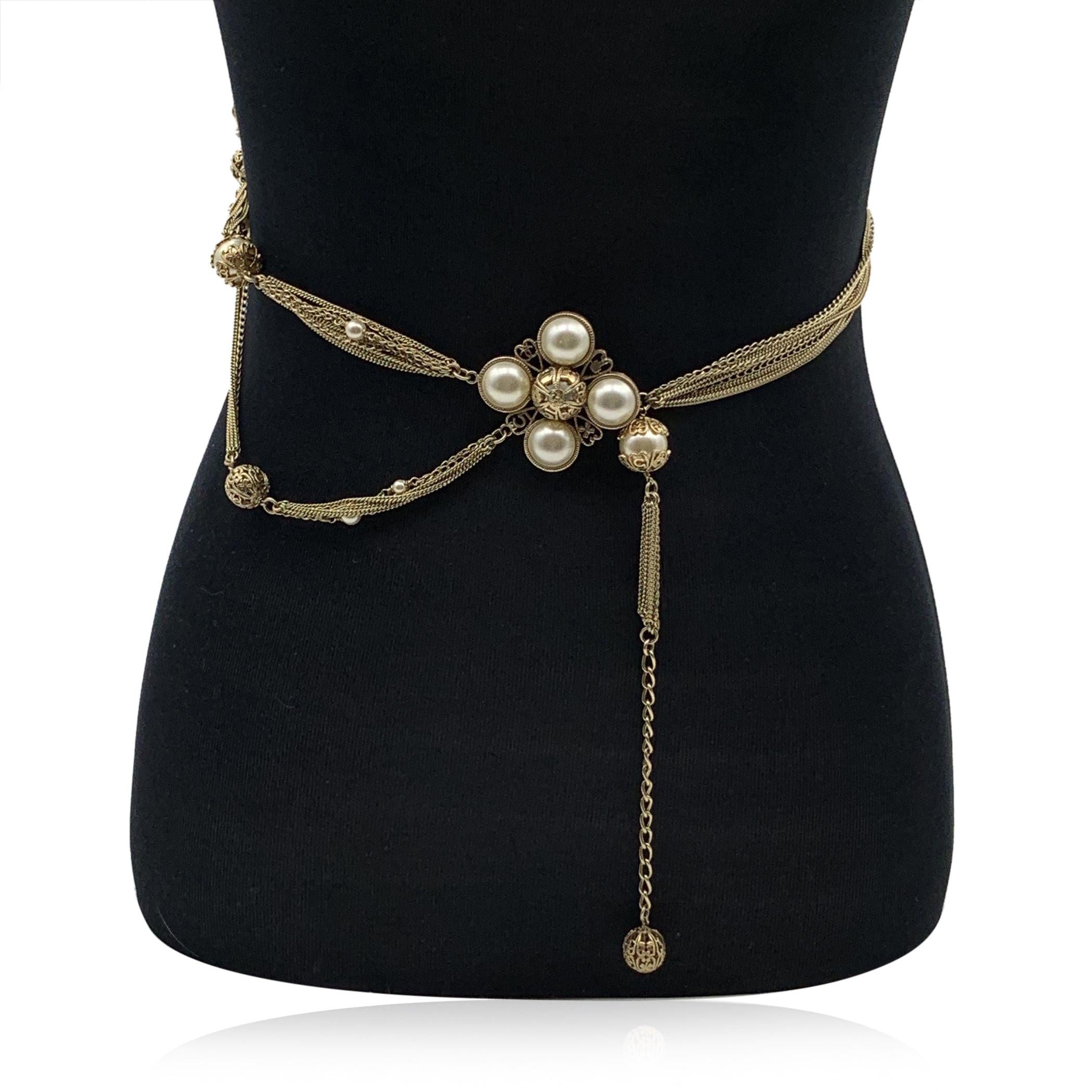 Chanel 06 Rare Faux Pearls Gold Metal Multi Chain Necklace or Belt In Excellent Condition For Sale In Rome, Rome