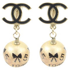 Chanel 06A CC Drop Pearl Icon Earrings 120ca12
