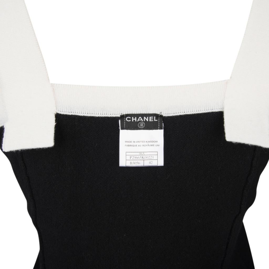 Chanel 06A Top Cashmere Black White Trim Great Buttons 42 / 8 5