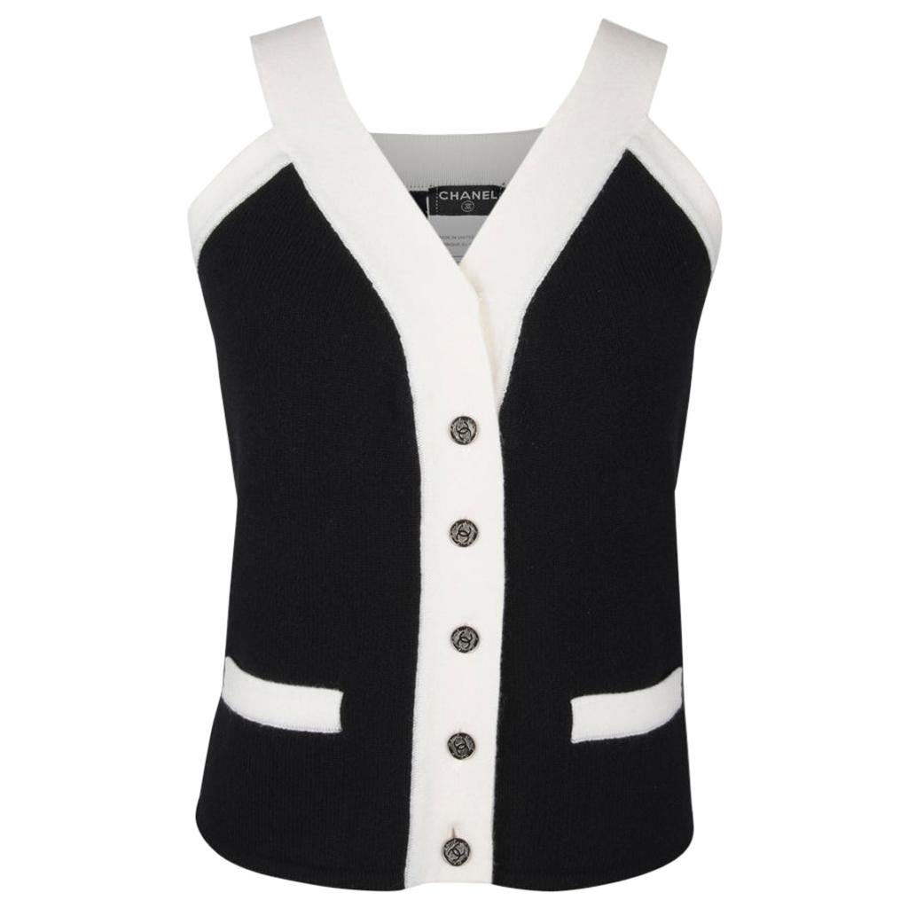 Chanel 06A Top Cashmere Black White Trim Great Buttons 42 / 8