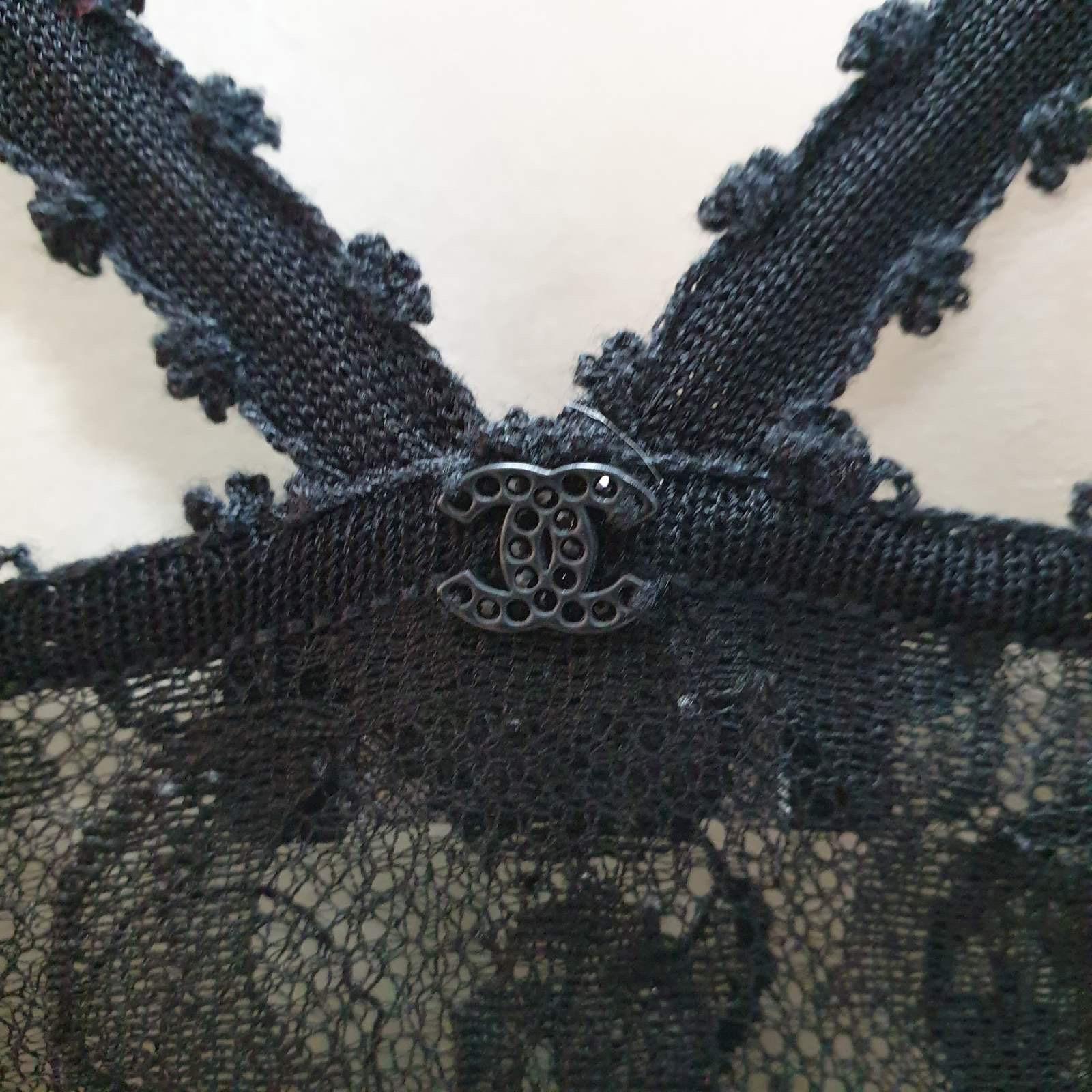 Chanel 06P Black Lace Dress In Good Condition In Krakow, PL