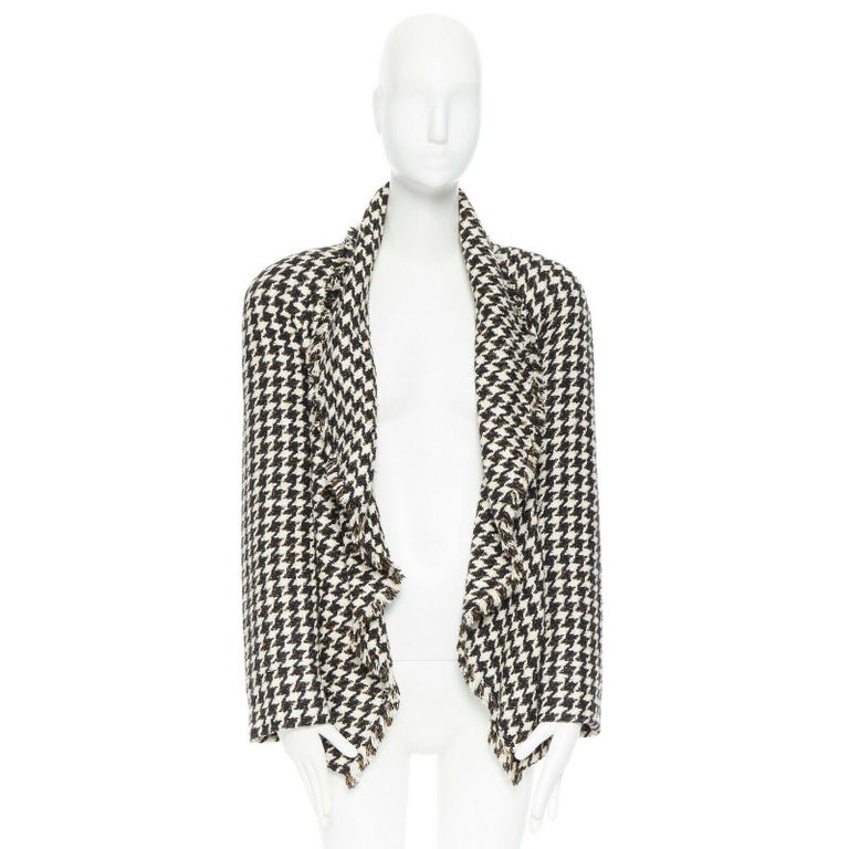 [Chanel] Chanel 06P Tweed COCO Button Check Jacket P28167 Red Multicolor 46 [Used] [Authenticated and Guaranteed Authentic] 210972
