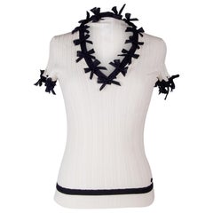Chanel 06P Winter White Dark Navy Bows Charming Knit Top 44 fits 8