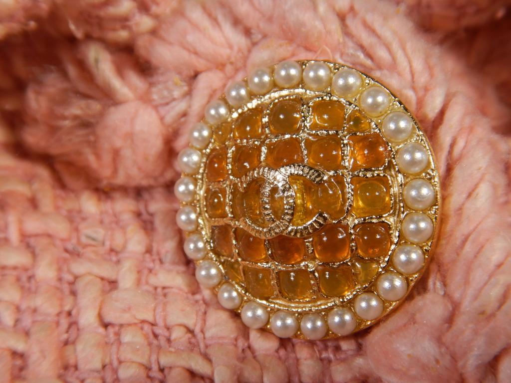 Chanel 07A Fall 2007 Pink Silk Tweed Crop Jacket For Sale 3