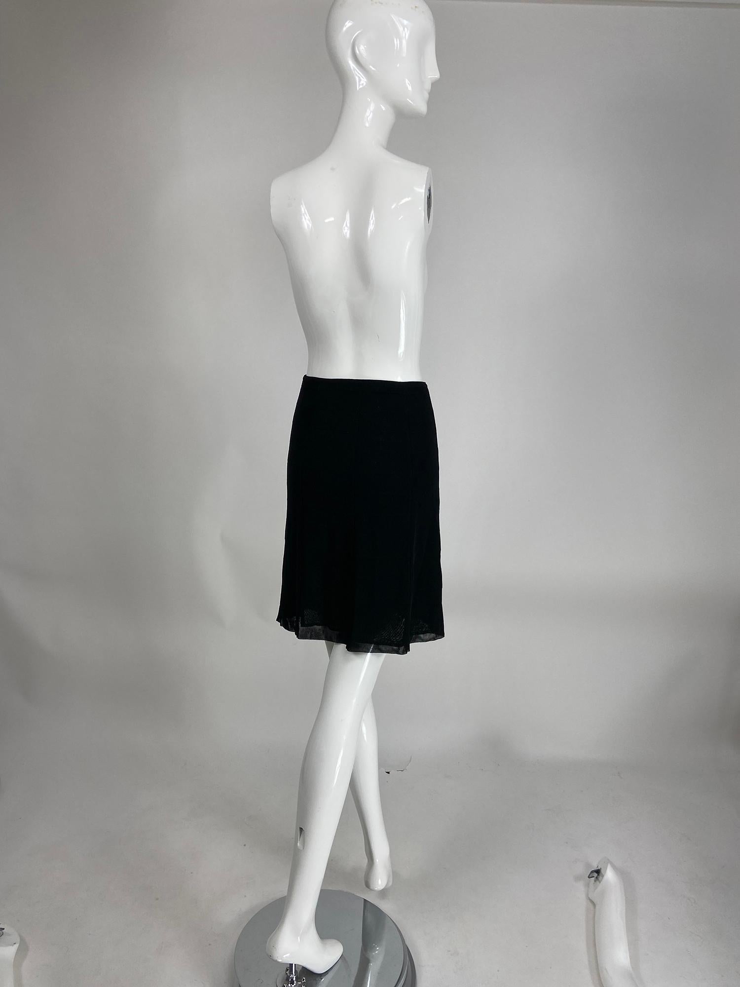 Chanel 07C Black Gored Rib Knit Skirt  In Good Condition In West Palm Beach, FL