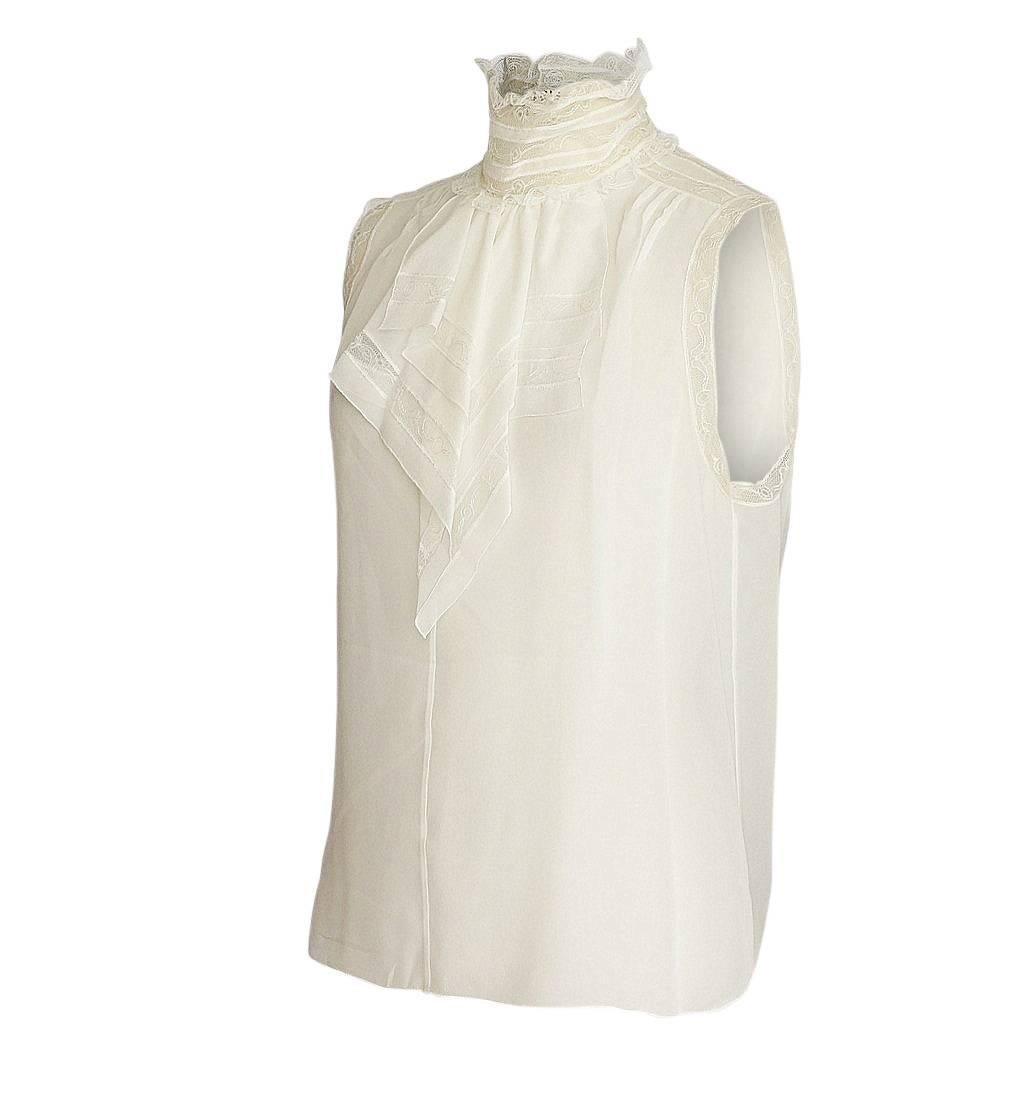 Chanel 07C Top Exquisite Silk Blouse Lace Insets 42 / 8  In Excellent Condition In Miami, FL