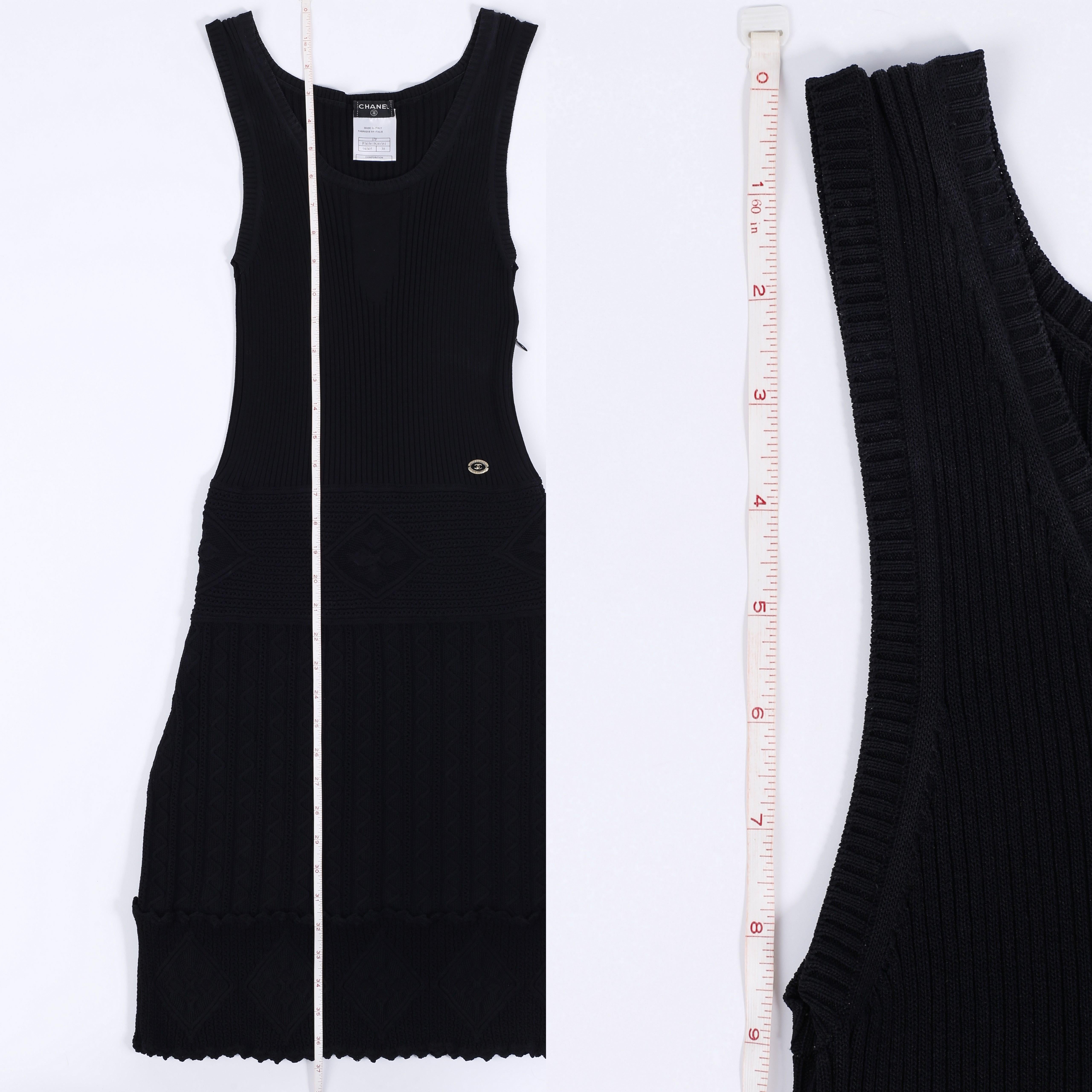 CHANEL 07P - Robe droite sans manches classique en maille extensible noire et crochet, taille 38 en vente 5