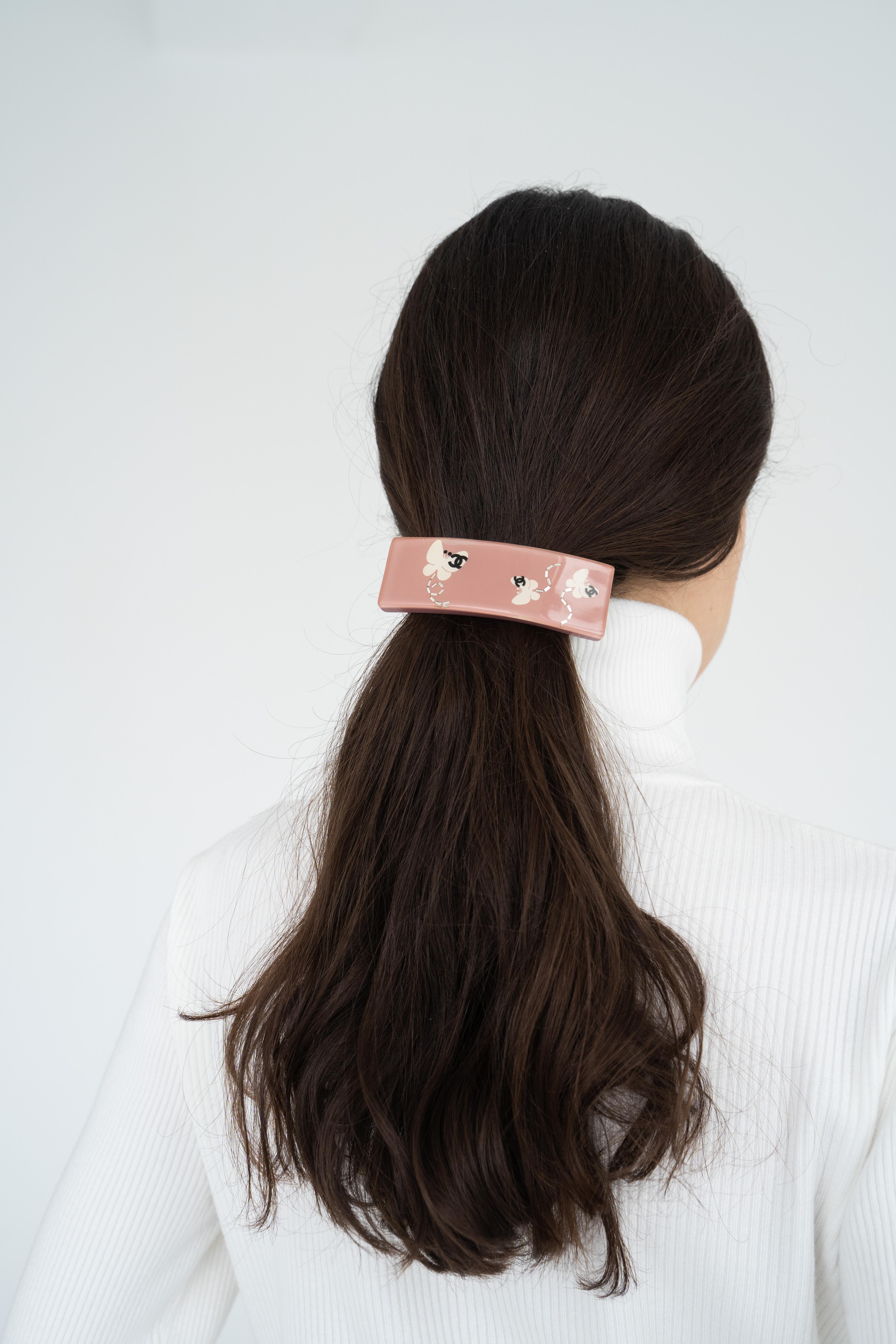 Chanel 07P Barbie style Vintage 2007 Auth CC LOGO Hair Clip Pink   In Good Condition For Sale In Алматинский Почтамт, KZ