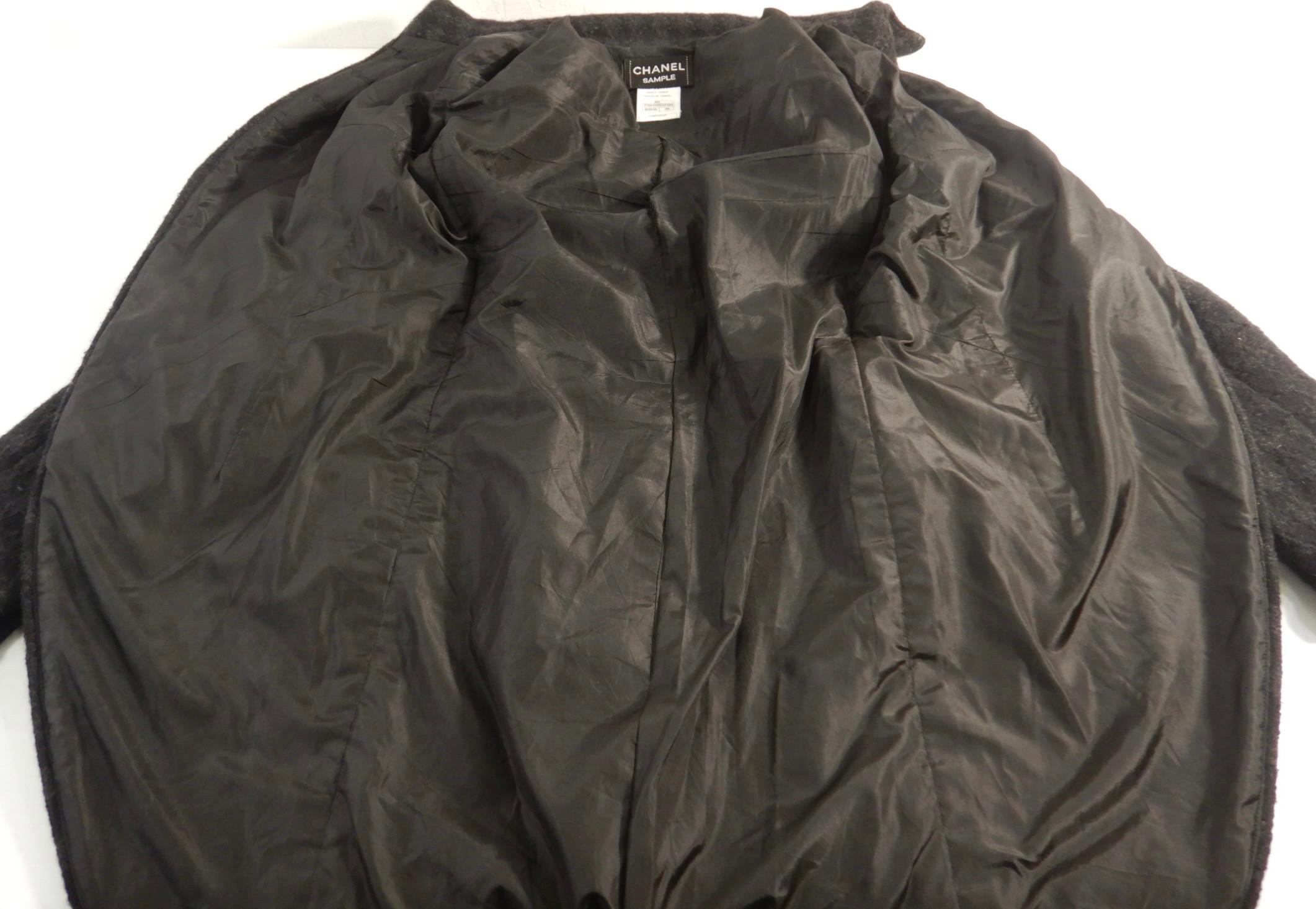 Chanel 08A 2008 Giacca Tailcoat in cashmere di tweed grigio e nero in vendita 9