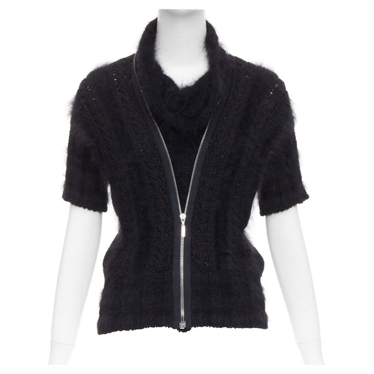 CHANEL 08A Schwarzer, flauschiger Pullover aus Angora-Mischung CC