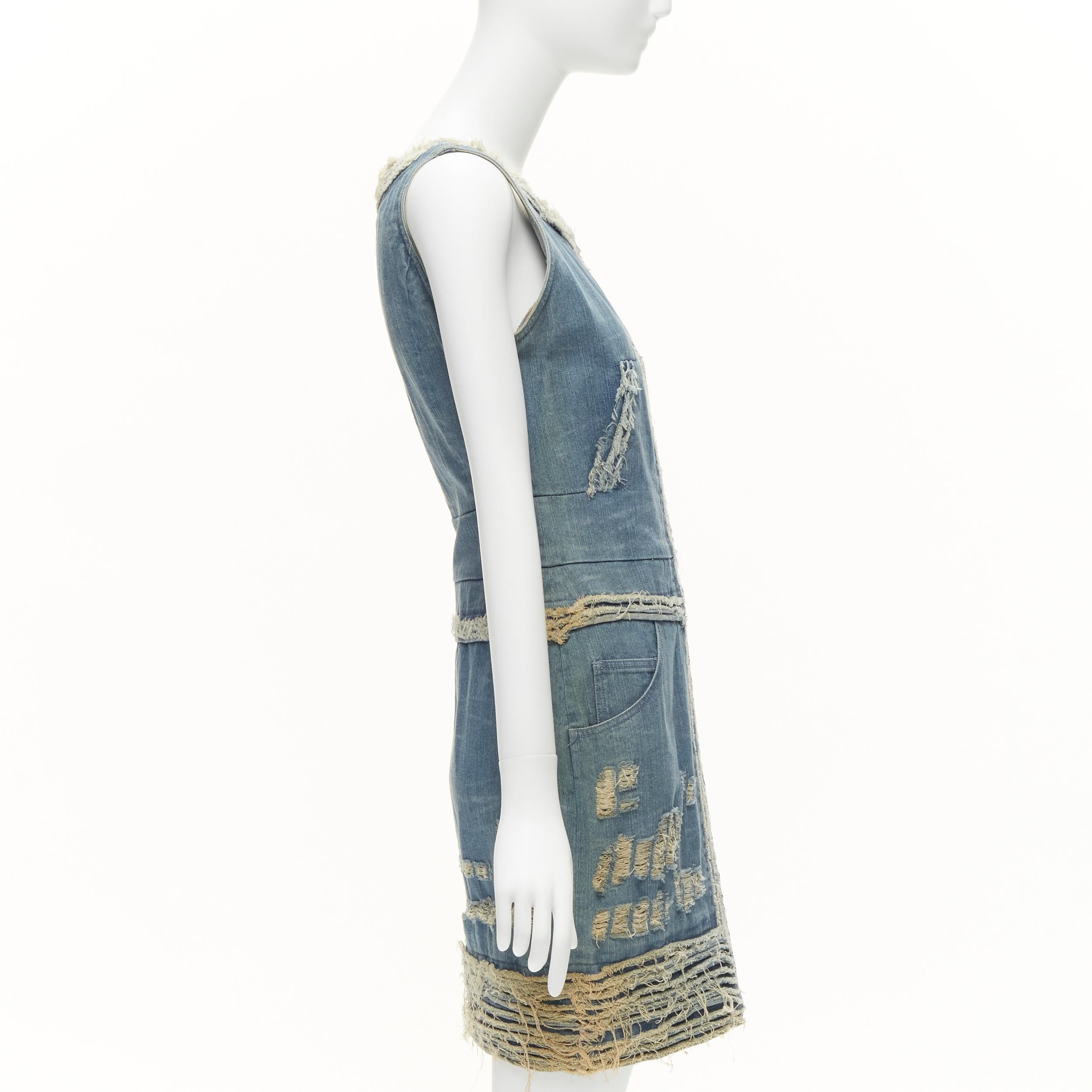 CHANEL 08A Carousel Runway blue distressed denim pocketed zip front dress FR36 S In Good Condition In Hong Kong, NT