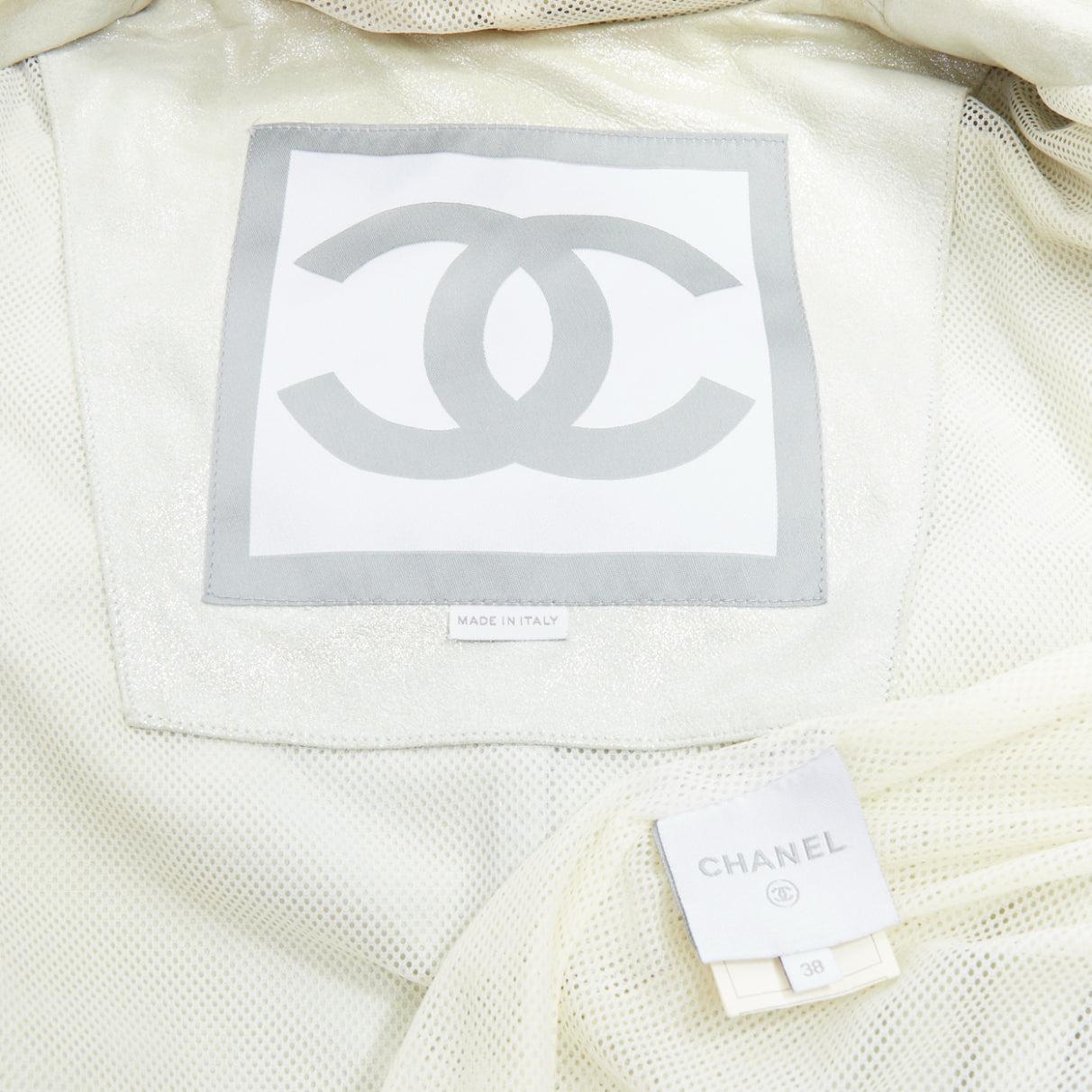 Chanel 08P Giacca vintage in pelle d'agnello metallizzata con cappuccio e zip FR38 M in vendita 5