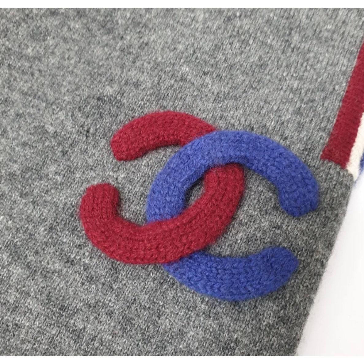 Chanel 09A Graue Kaschmir CC Logo Hose Hose - Größe 46 Damen im Angebot