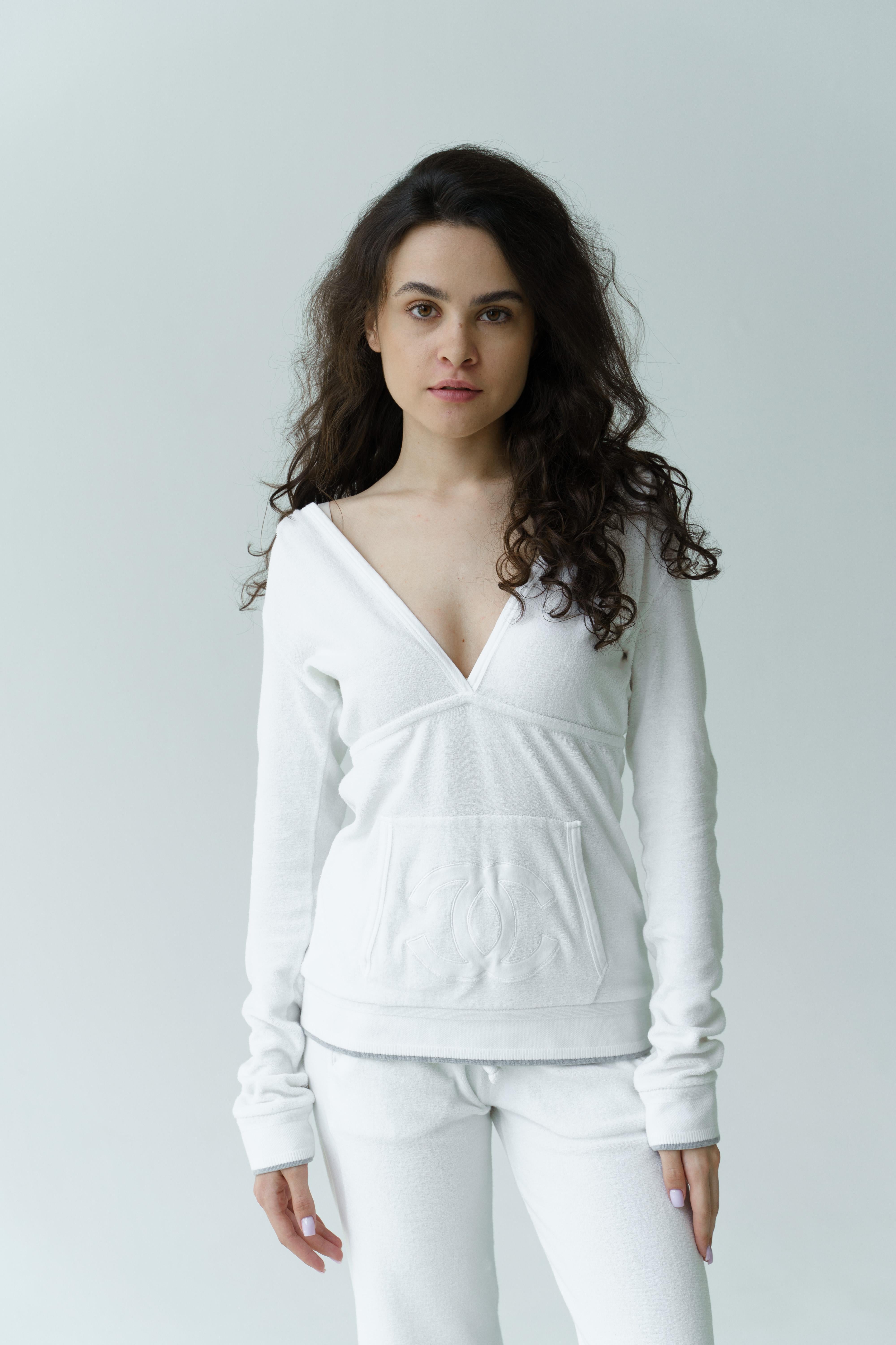 Chanel 09C CC 2009 CRUISE Sport velour tracksuit In Good Condition For Sale In Алматинский Почтамт, KZ