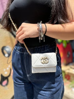 Chanel 10 Mini Wallet Pelle Bianca 2020