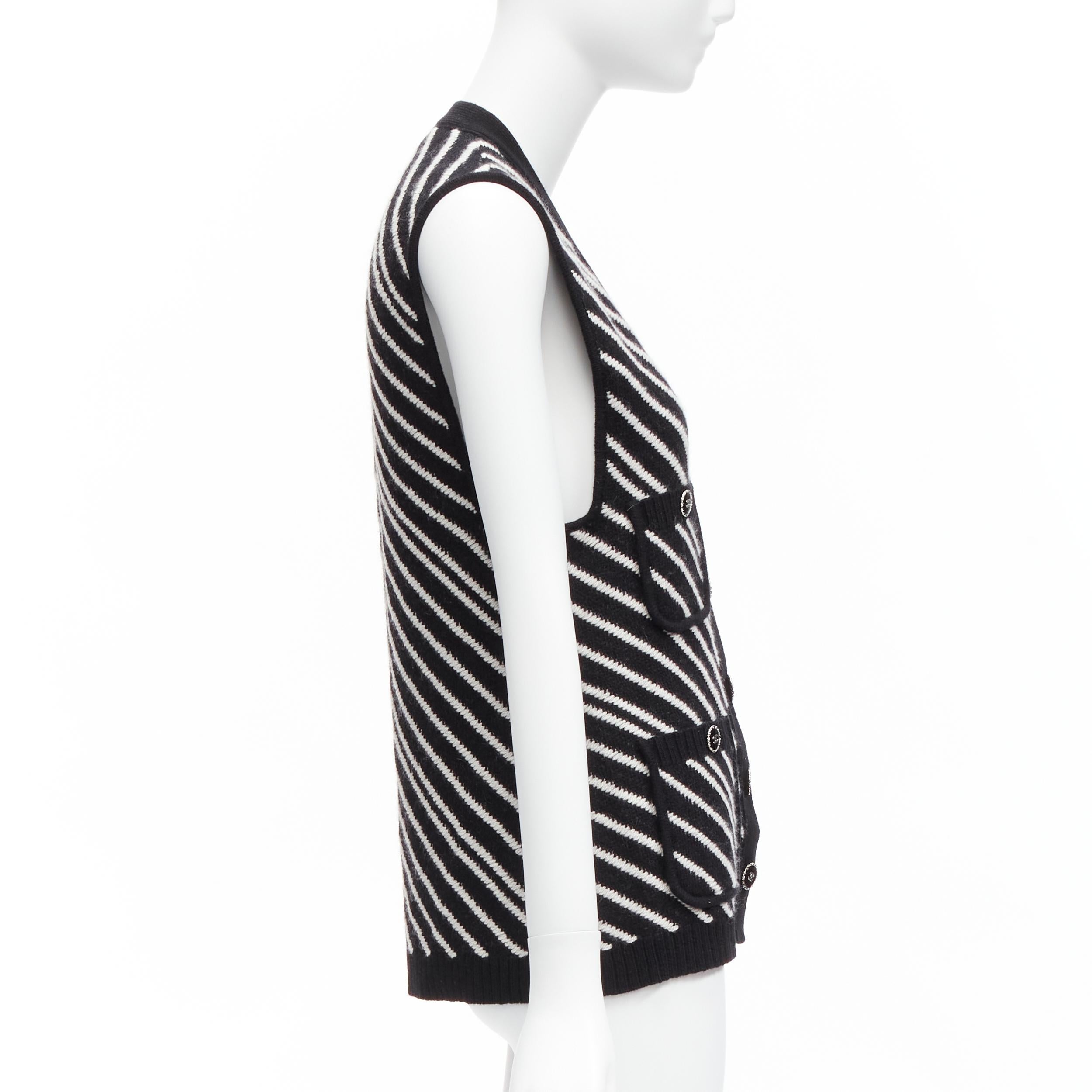 Women's CHANEL 100% cashmere black white graphic stripes 4 pocket vest jacket FR34 XS For Sale