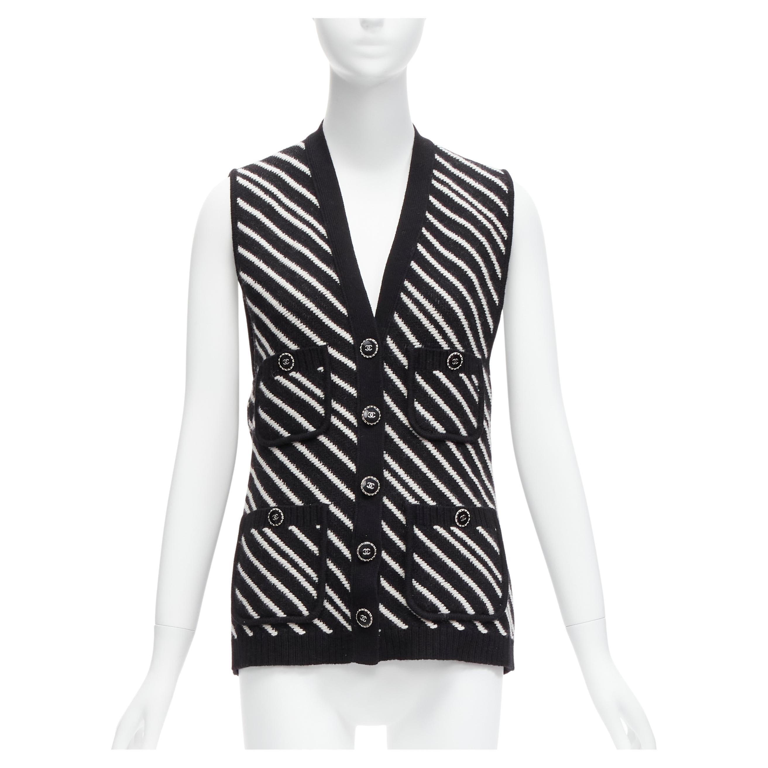 CHANEL 100% cashmere black white graphic stripes 4 pocket vest jacket FR34 XS For Sale