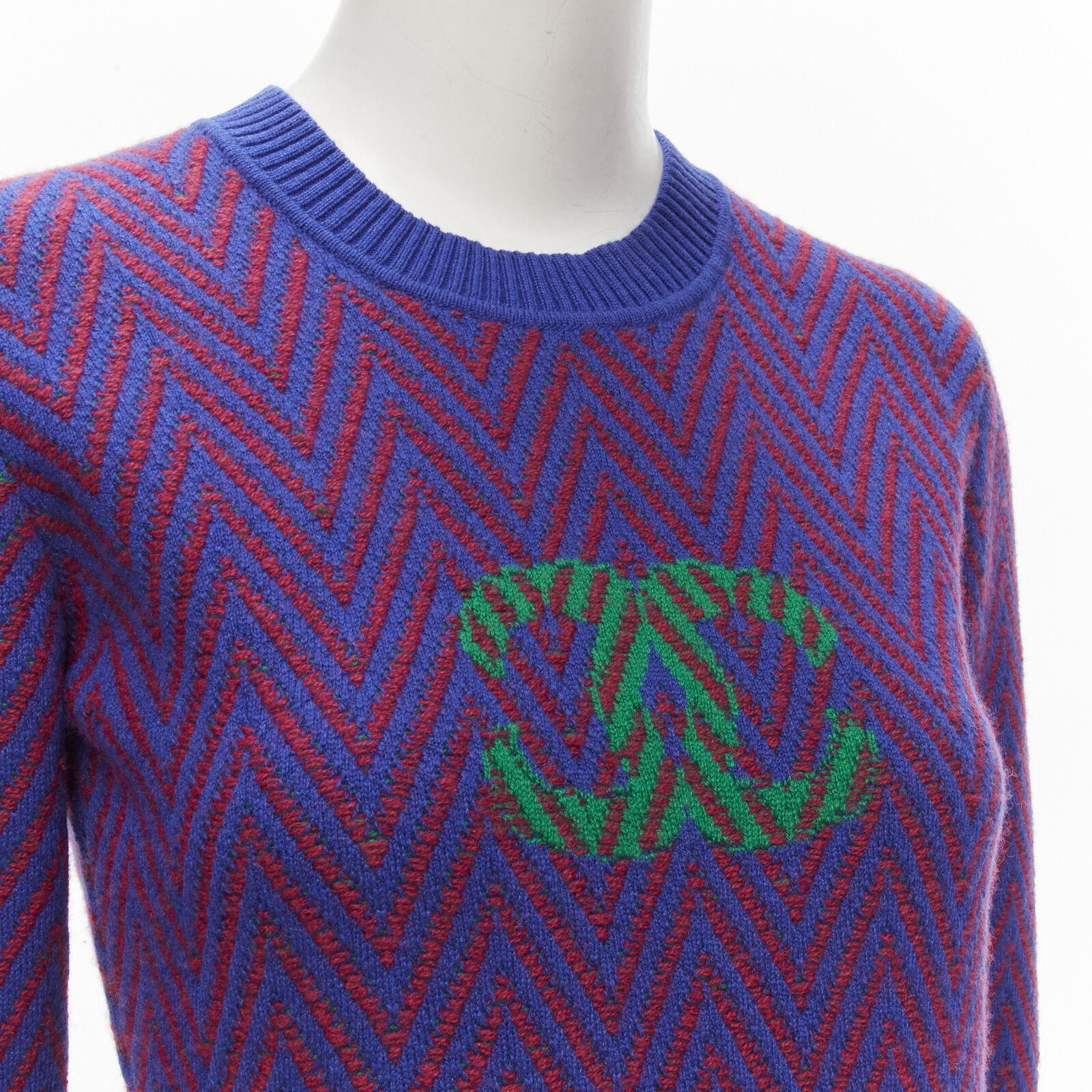 CHANEL 100% cashmere blue red chevron green CC logo crystal brooch dress FR34 XS For Sale 2