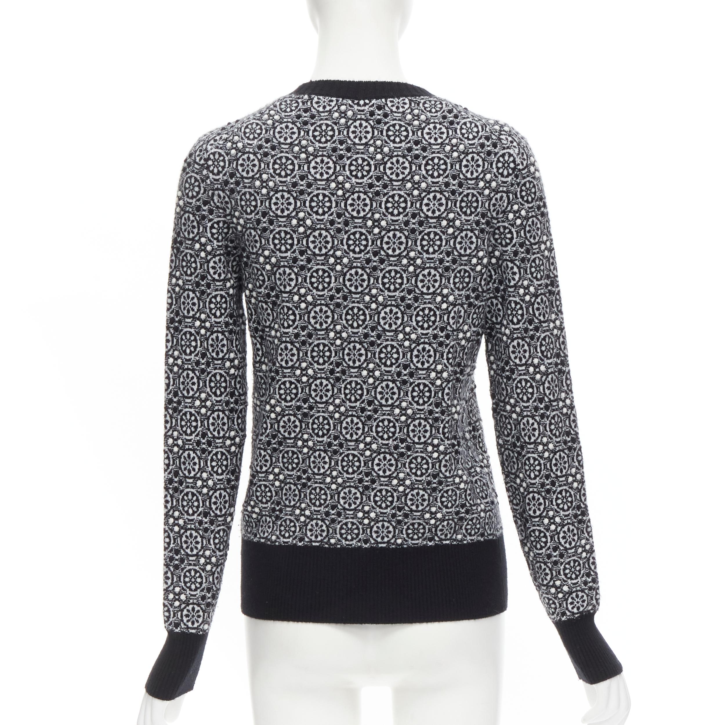 CHANEL 100% Kaschmir Pullover mit geometrischem Muster aus 3D-Jacquard-Strick FR36 XS Damen im Angebot