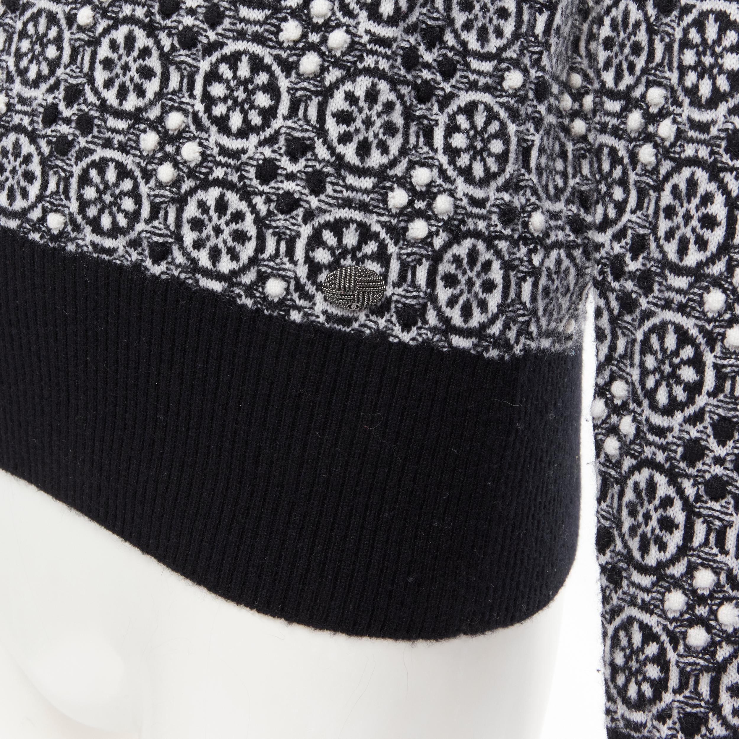 CHANEL 100% Kaschmir Pullover mit geometrischem Muster aus 3D-Jacquard-Strick FR36 XS im Angebot 2