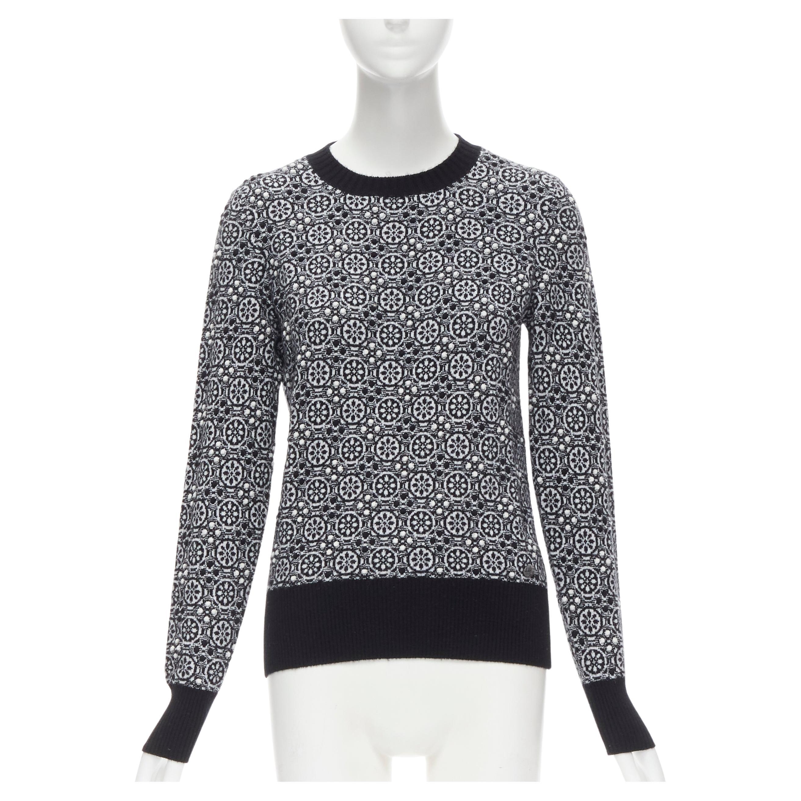 CHANEL 100% cashmere geometric pattern 3D Jacquard knit pullover sweater FR36 XS For Sale