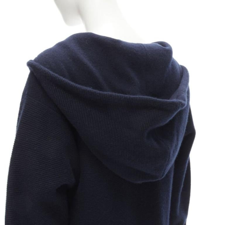 CHANEL Pull à capuche zippé 100% cachemire marine argenté CC FR34 XS en vente 5
