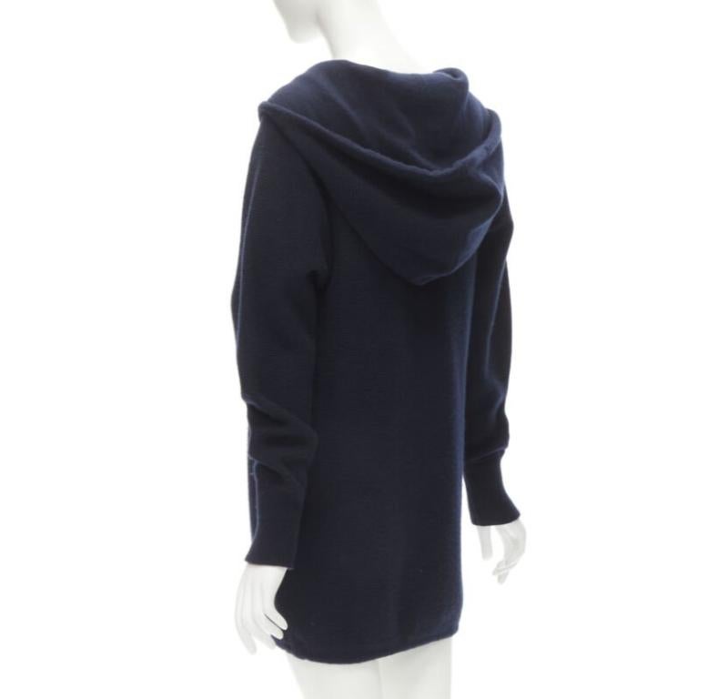 CHANEL Pull à capuche zippé 100% cachemire marine argenté CC FR34 XS en vente 2