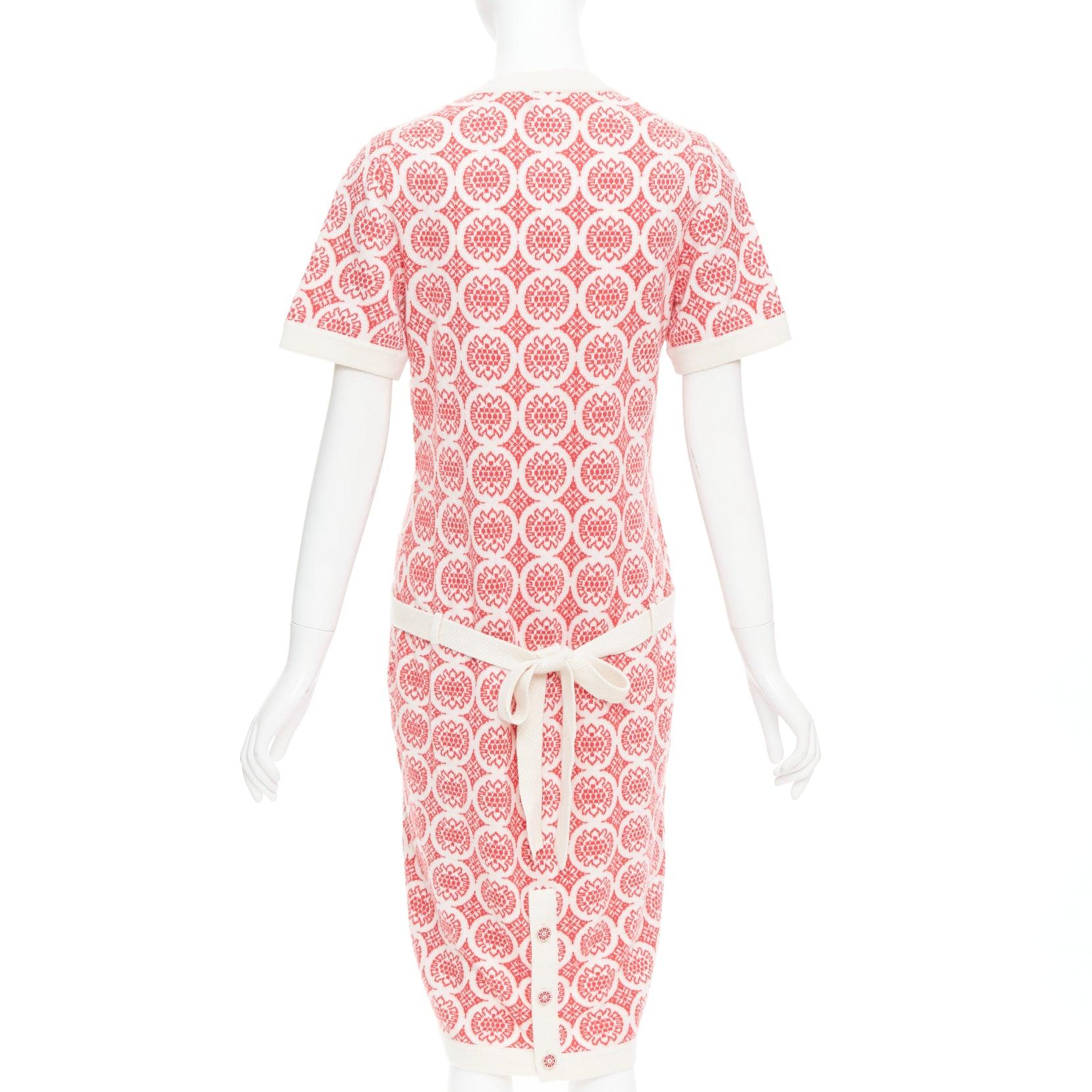 De las mujeres CHANEL 100% cachemira rosa crema CC vestido estampado botones FR38 M en venta