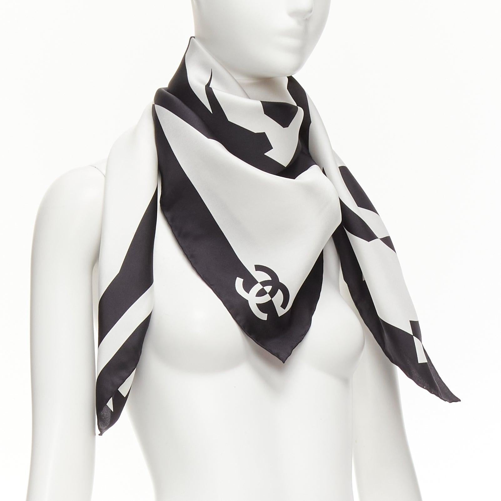 CHANEL 100% silk black white bold CC logo abstract graphic big square scarf In Excellent Condition For Sale In Hong Kong, NT