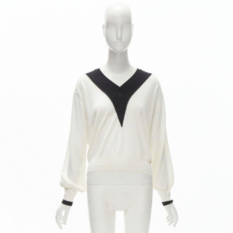 CHANEL 100% wool ivory white black intarsia chain schoolgirl sweater FR38 M For Sale 5