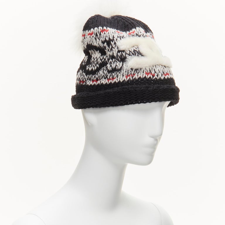 CHANEL 100% wool white CC logo pom pom black red intarsia  display picture 1