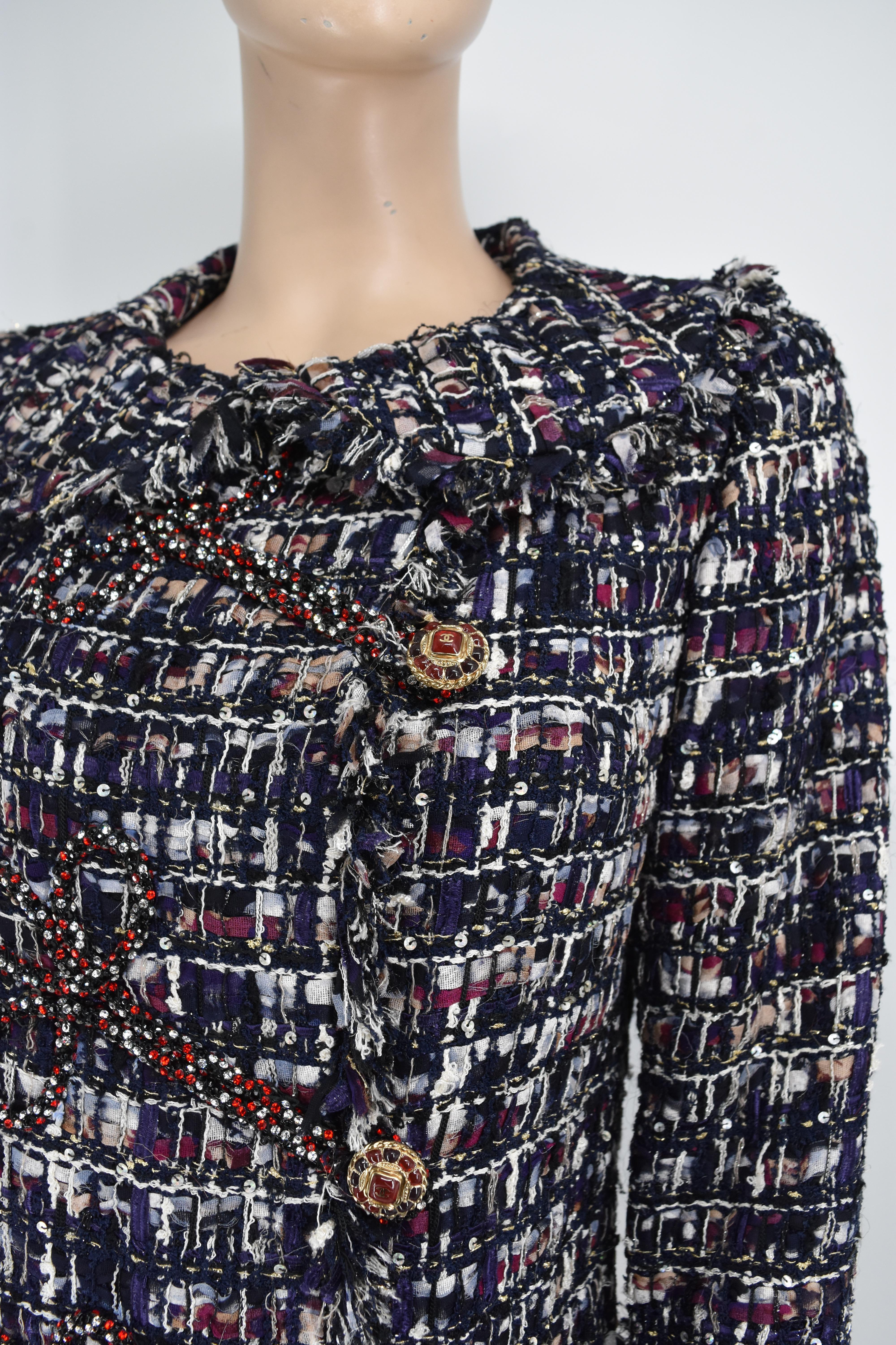 Chanel 10C Cruise 2010 Tweed Runway Jacket NWT Fabric Swatch 38 In New Condition In Merced, CA